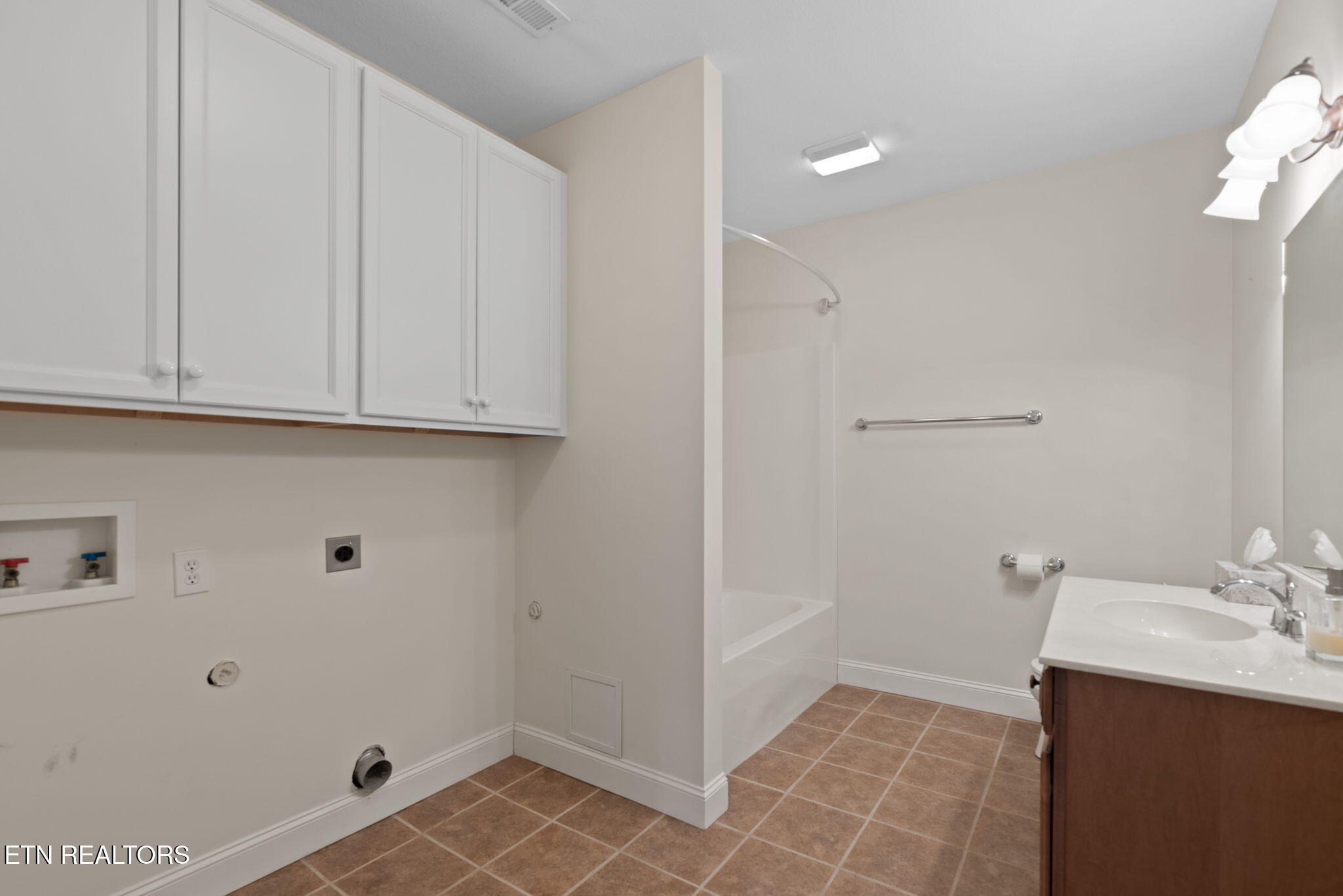 208 High Pointe Village Way Kingston TN 37763