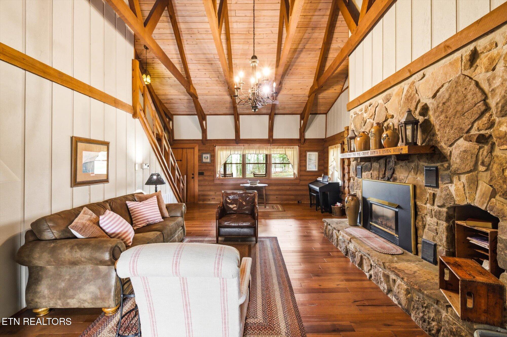 209 County Road 576 Englewood TN 37329