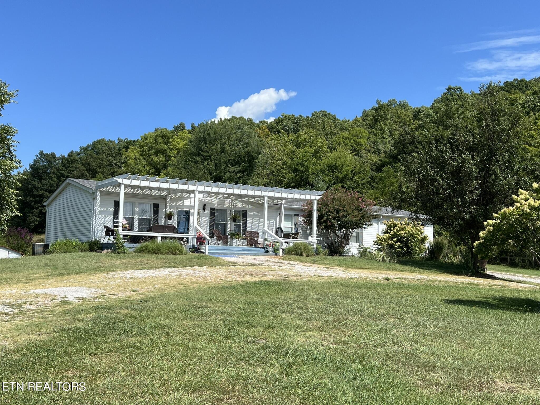 3229 Anderson Road Byrdstown TN 38549