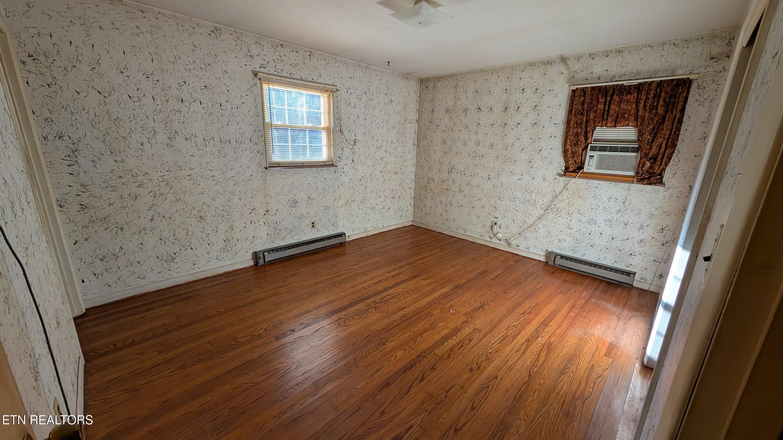 400 Maple Avenue Oliver Springs TN 37840
