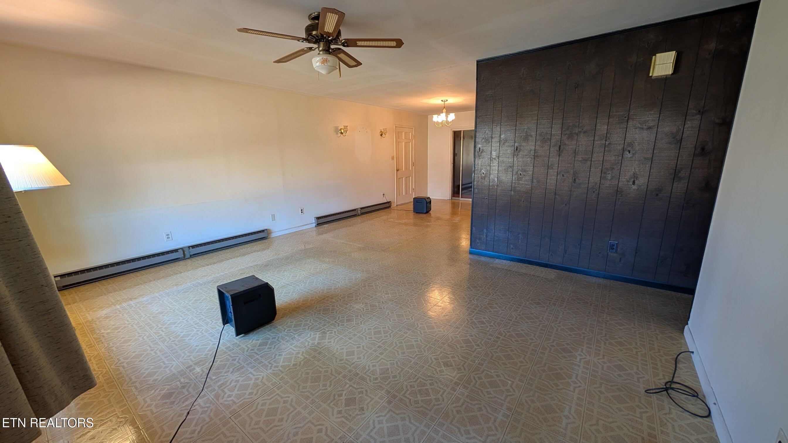 400 Maple Avenue Oliver Springs TN 37840