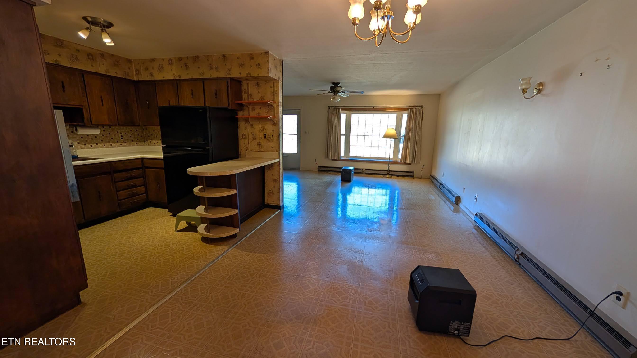 400 Maple Avenue Oliver Springs TN 37840