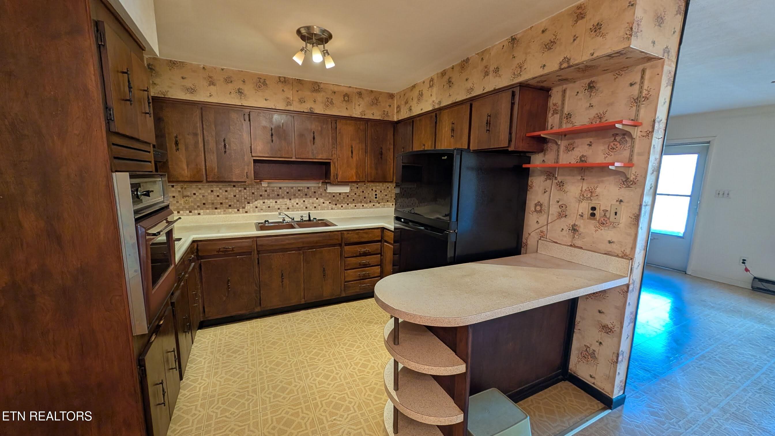 400 Maple Avenue Oliver Springs TN 37840