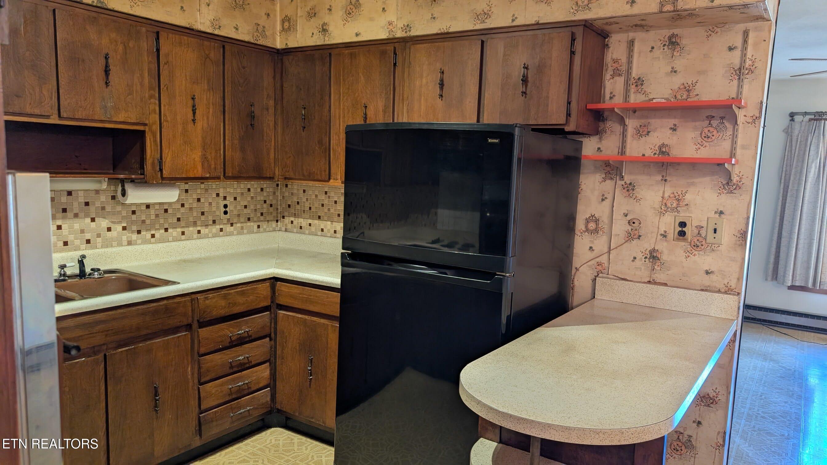 400 Maple Avenue Oliver Springs TN 37840