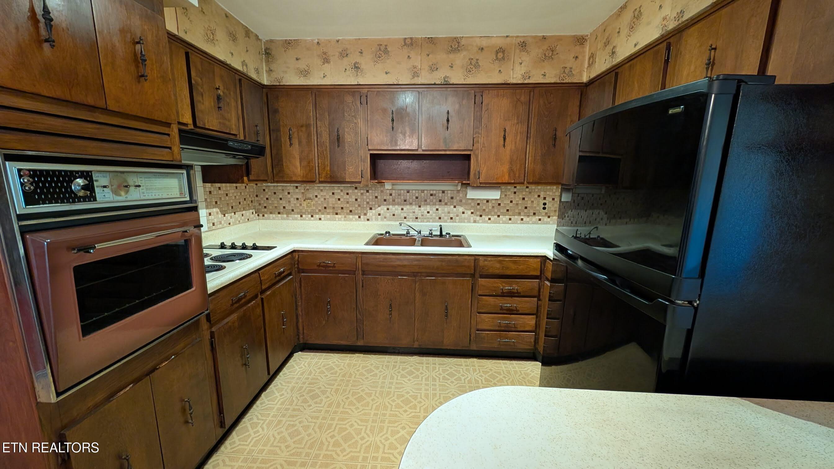 400 Maple Avenue Oliver Springs TN 37840