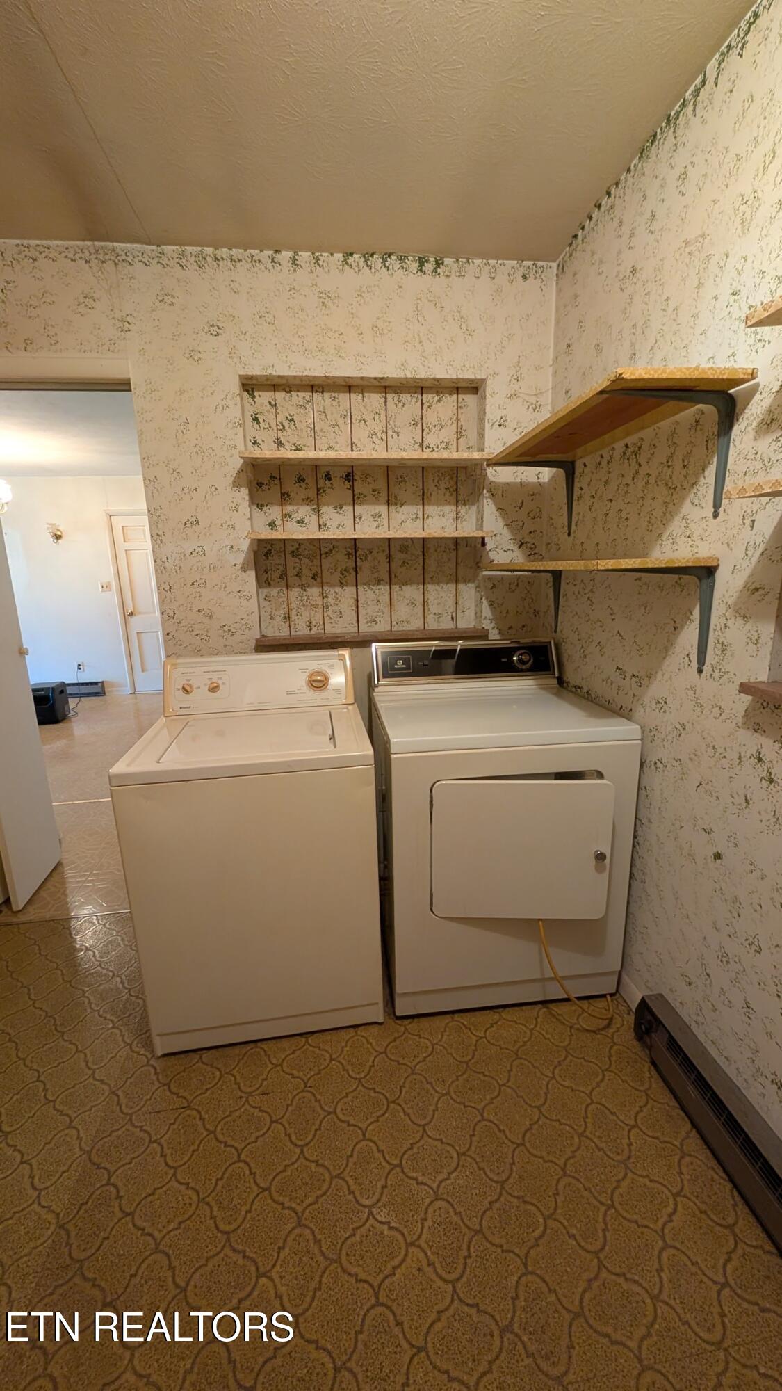 400 Maple Avenue Oliver Springs TN 37840