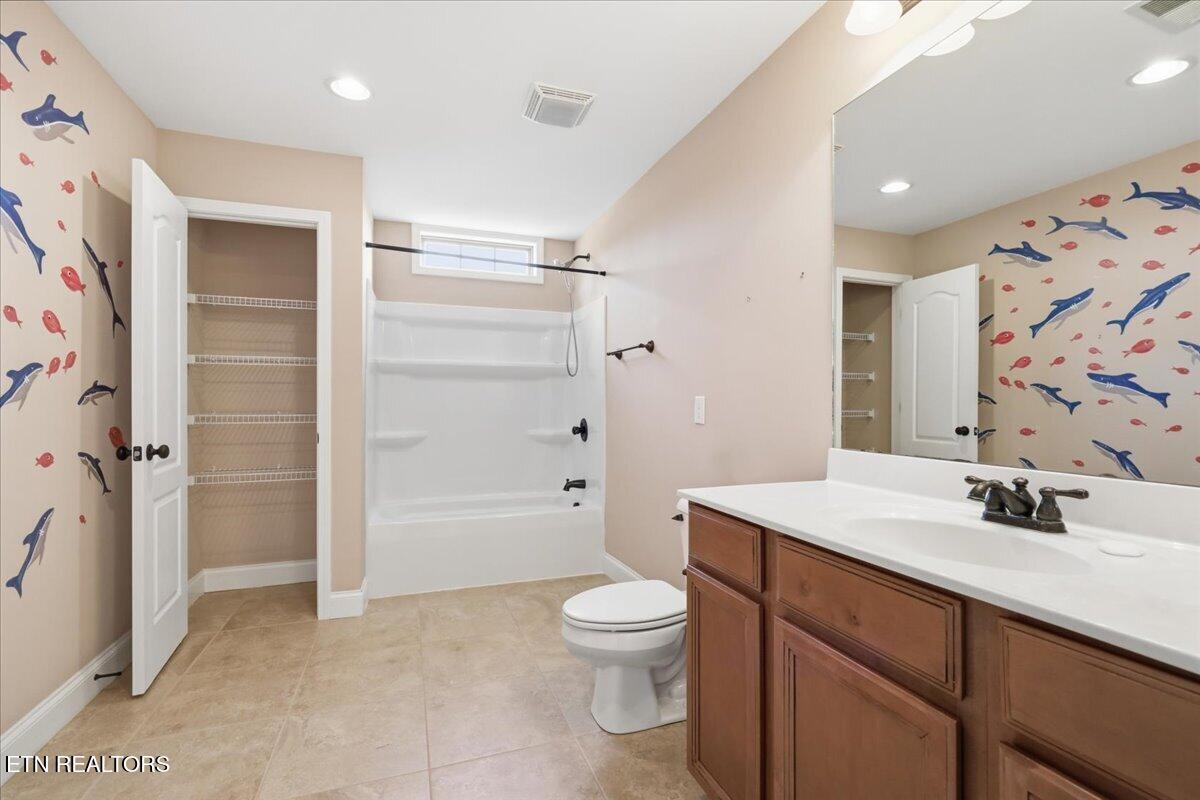 714 Kennesaw Lane Lenoir City TN 37771