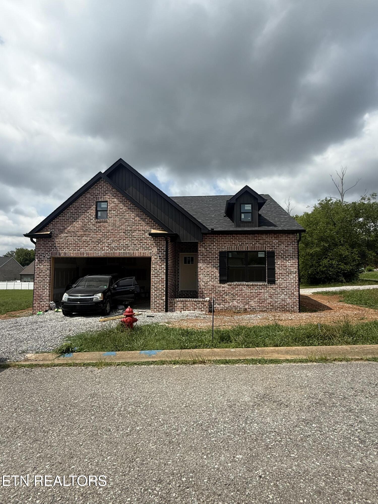 102 Van Gilder Way Seymour TN 37865