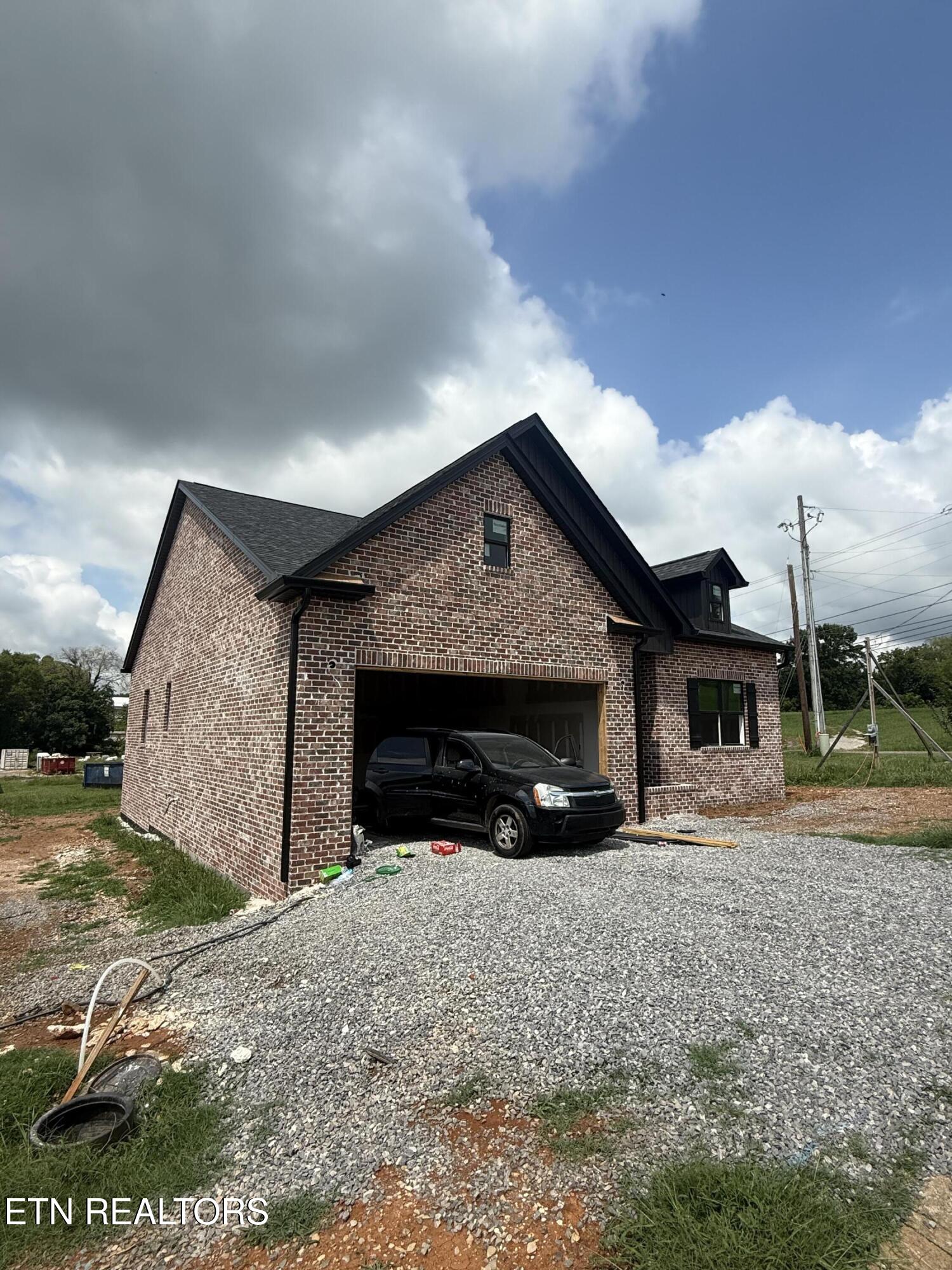 102 Van Gilder Way Seymour TN 37865