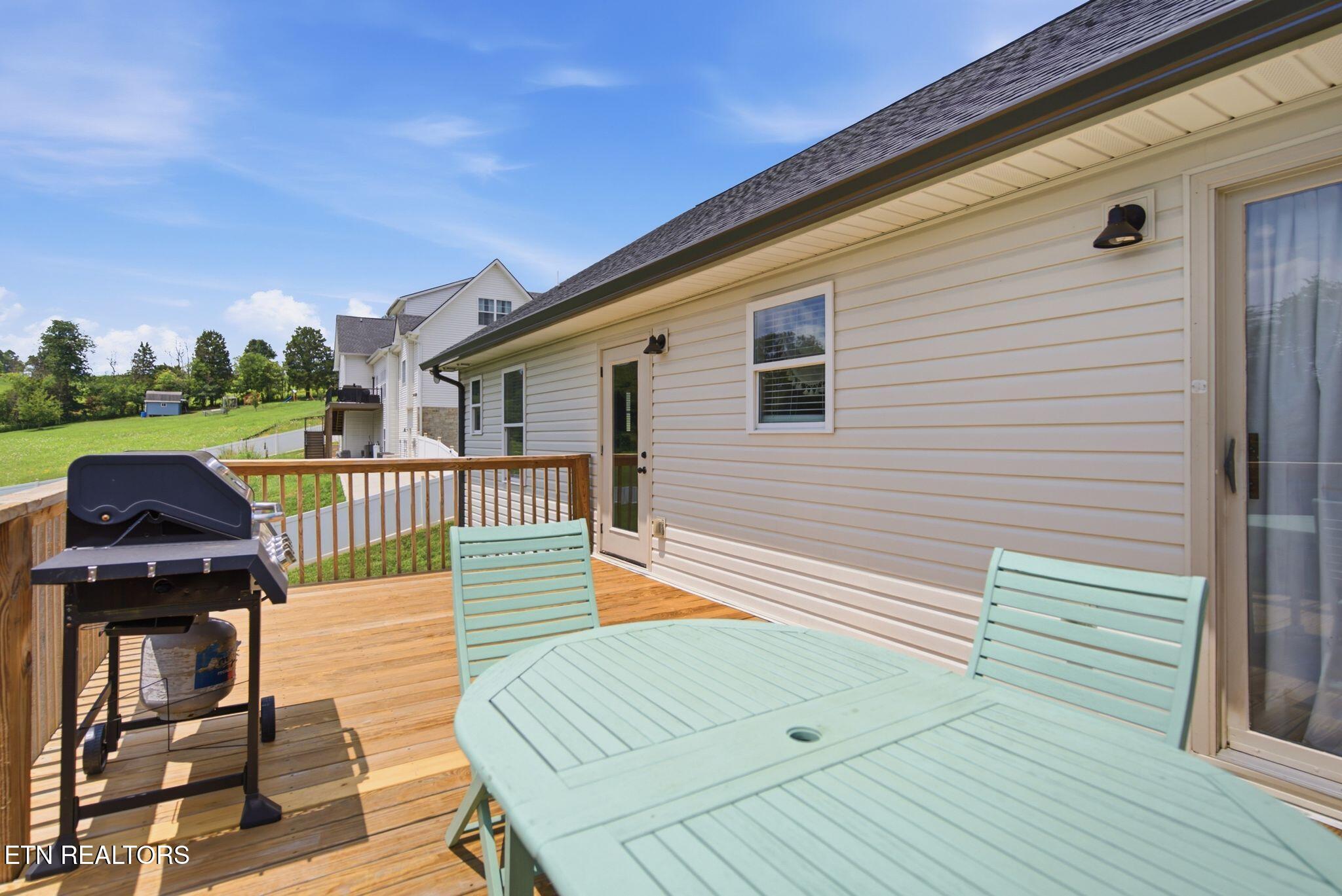 2046 Kings View Loop Seymour TN 37865