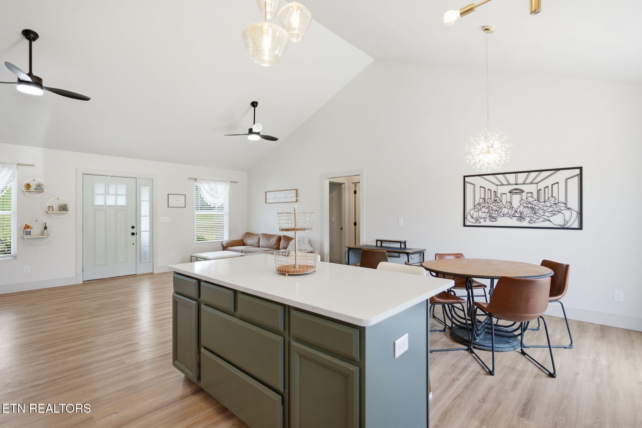2046 Kings View Loop Seymour TN 37865