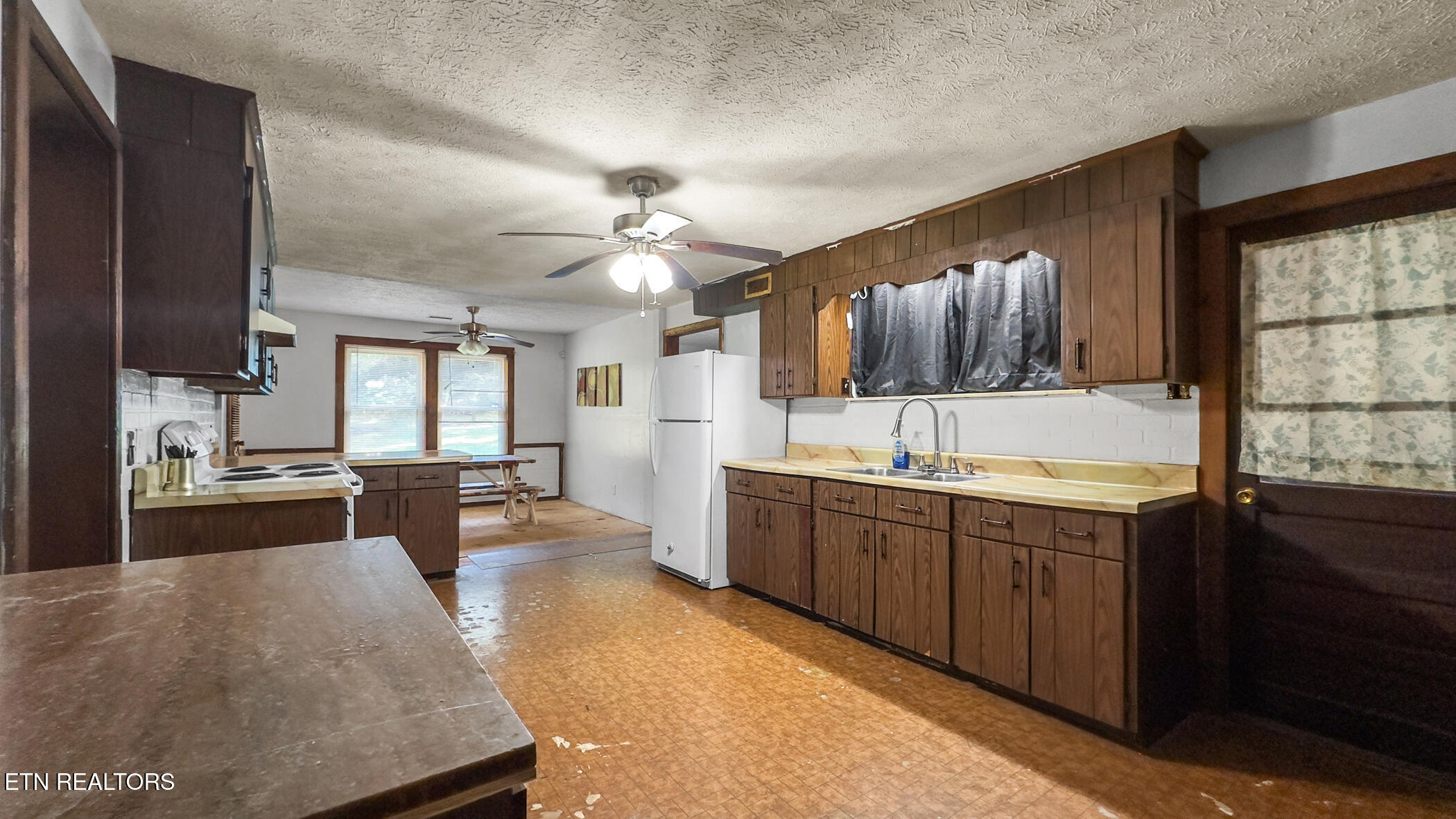 8625 Sams Lane Knoxville TN 37920
