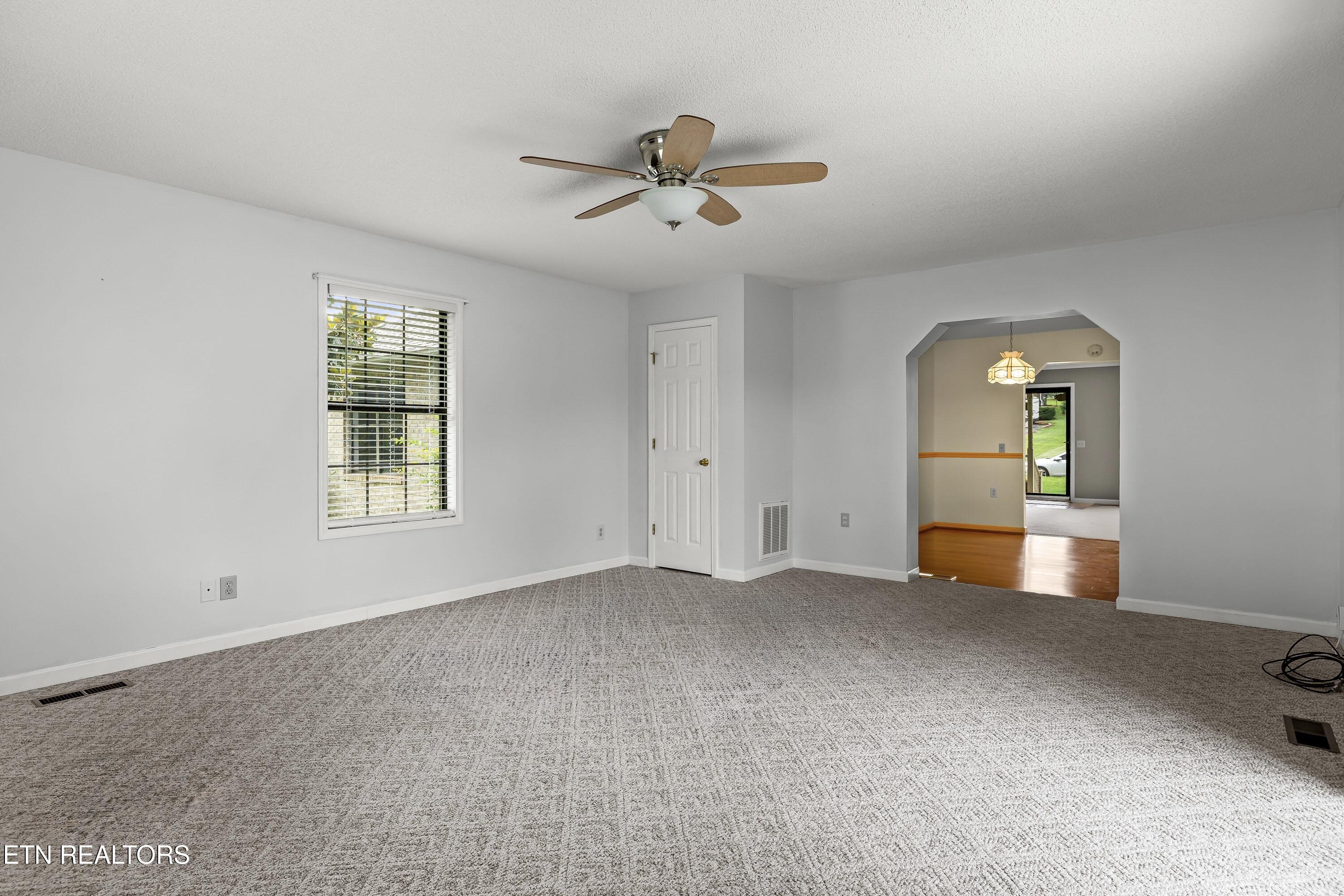 478 Wilaway Road Maryville TN 37801