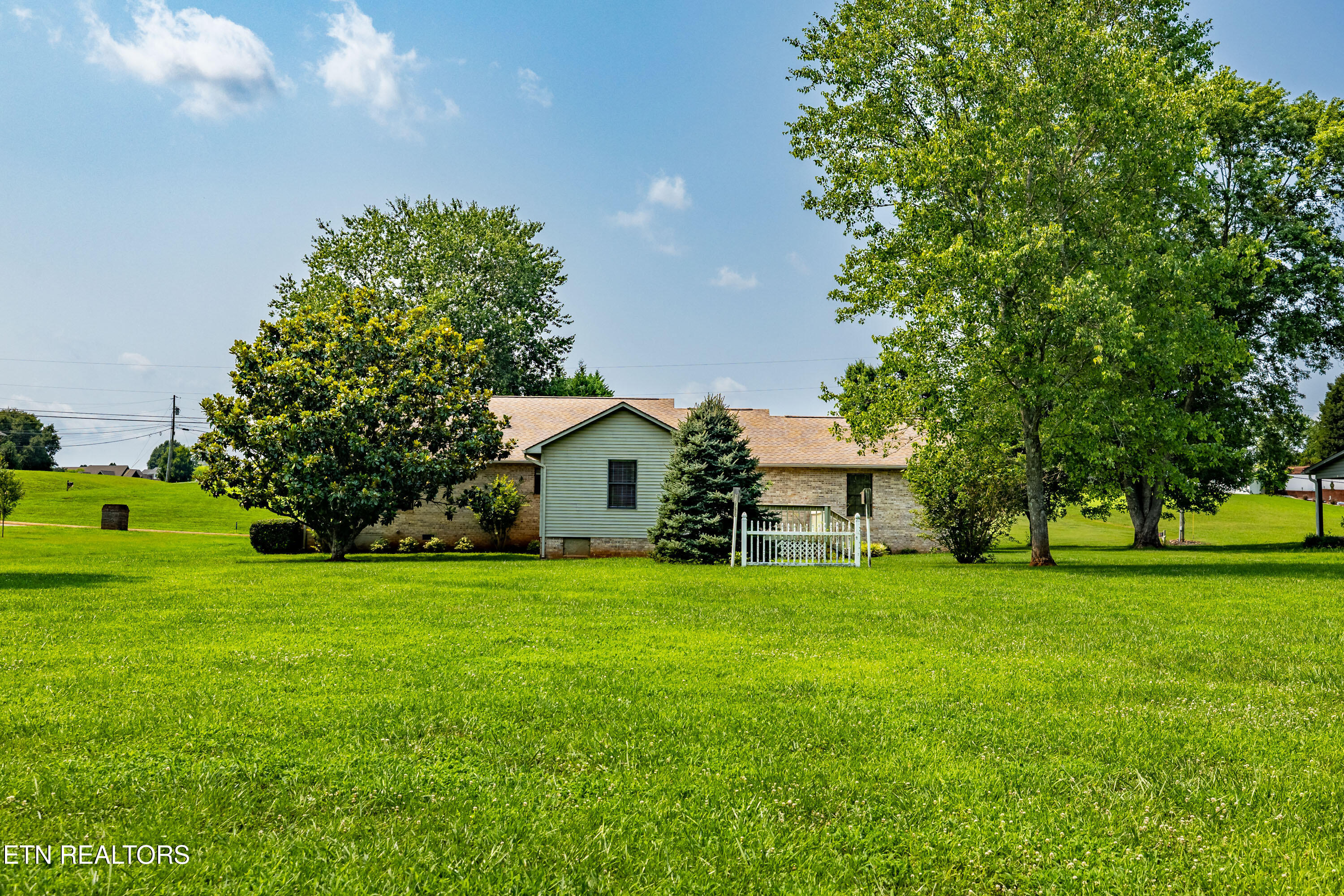 478 Wilaway Road Maryville TN 37801