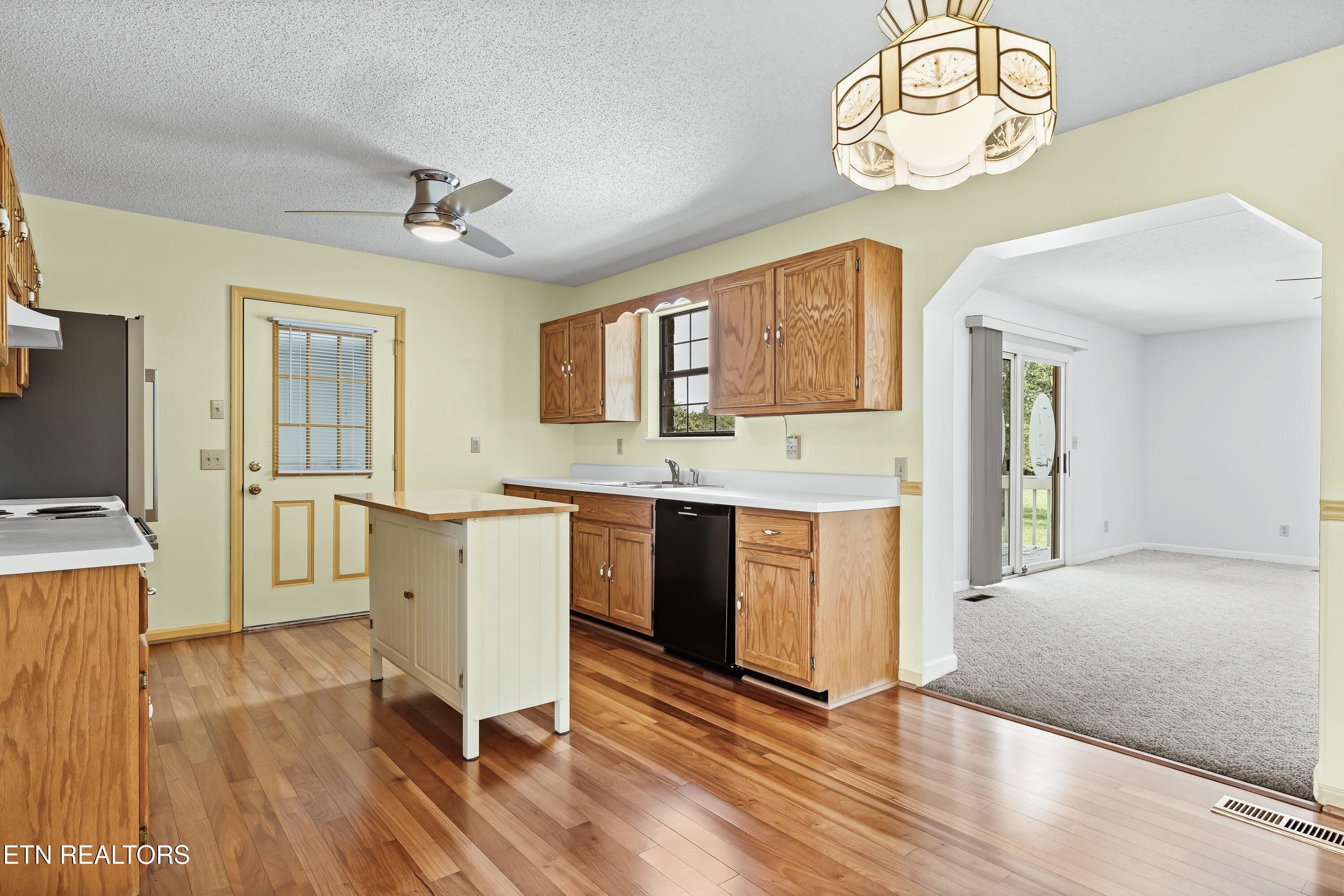 478 Wilaway Road Maryville TN 37801