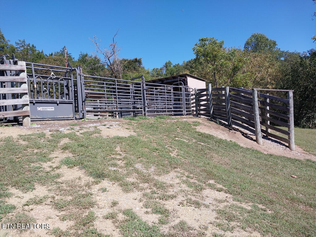 3381 Upper Caney Valley Road Tazewell TN 37879