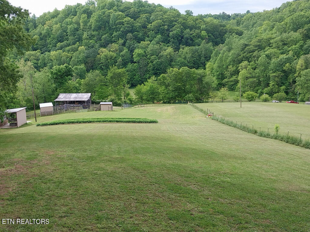 3381 Upper Caney Valley Road Tazewell TN 37879