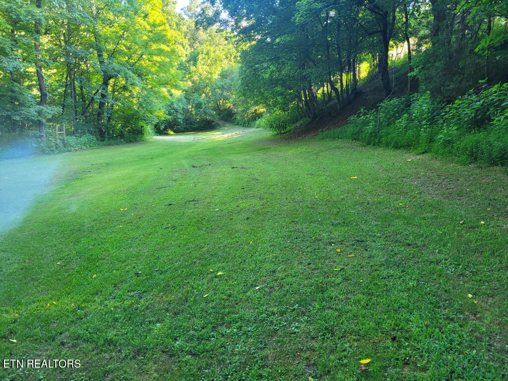 3381 Upper Caney Valley Road Tazewell TN 37879