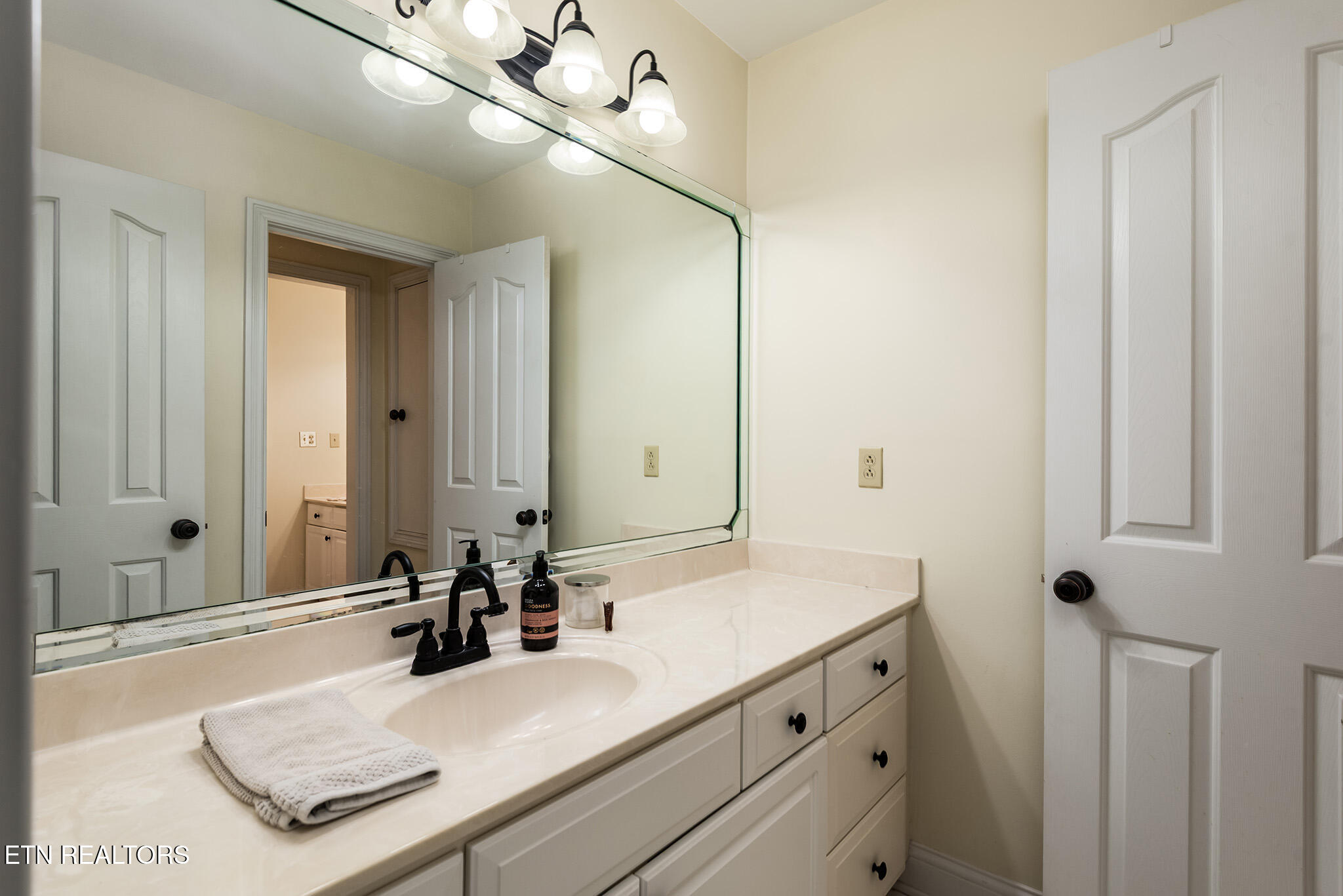 2128 River Sound Drive Knoxville TN 37922