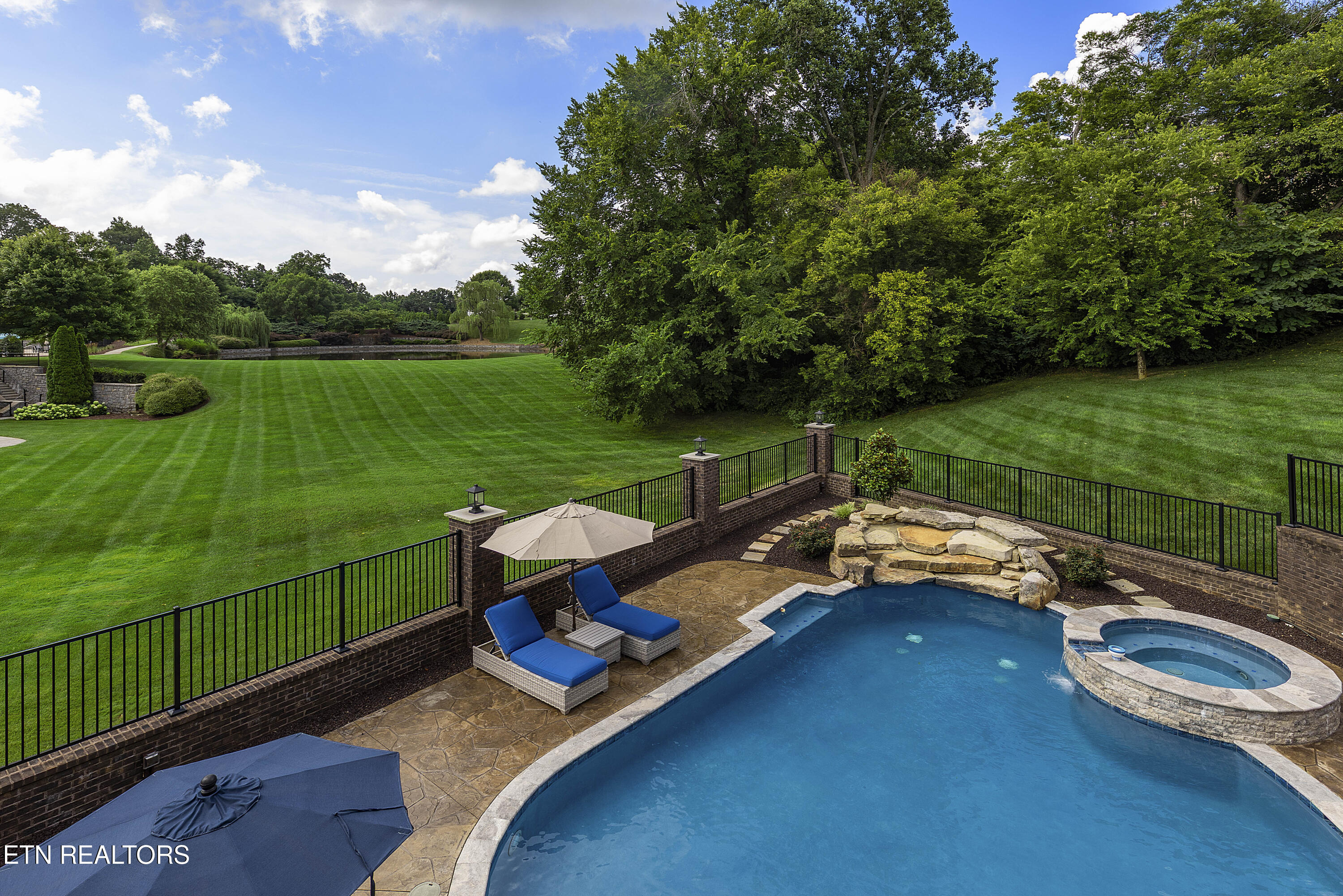 12706 Highwick Circle Knoxville TN 37934