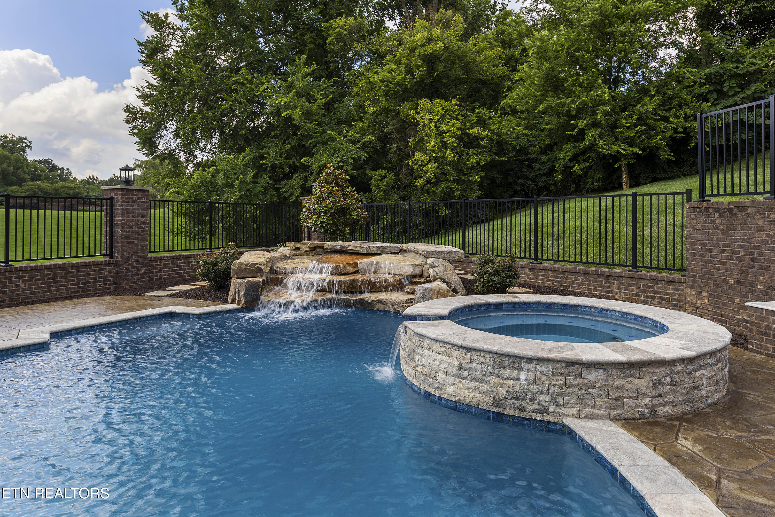 12706 Highwick Circle Knoxville TN 37934