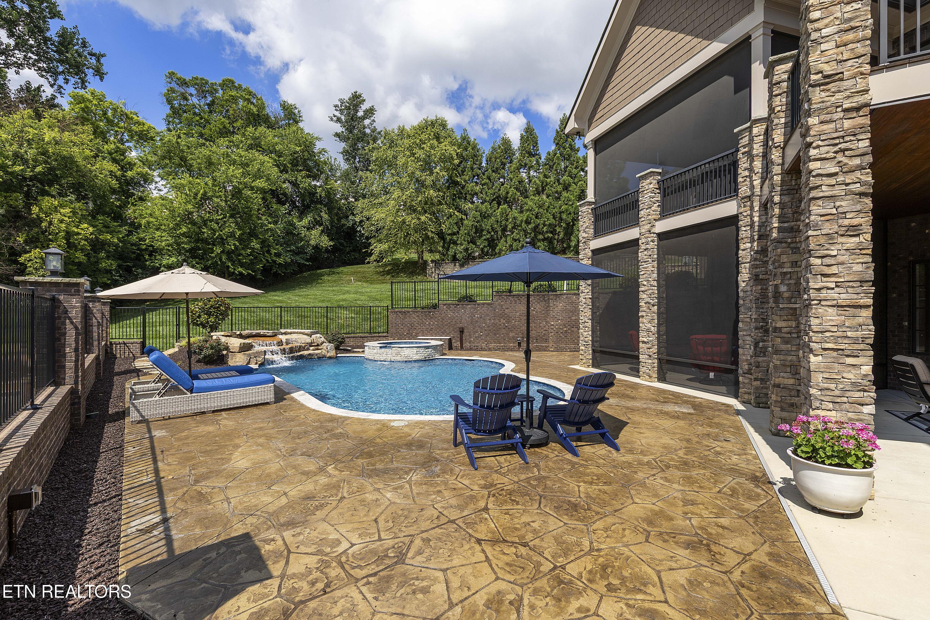 12706 Highwick Circle Knoxville TN 37934