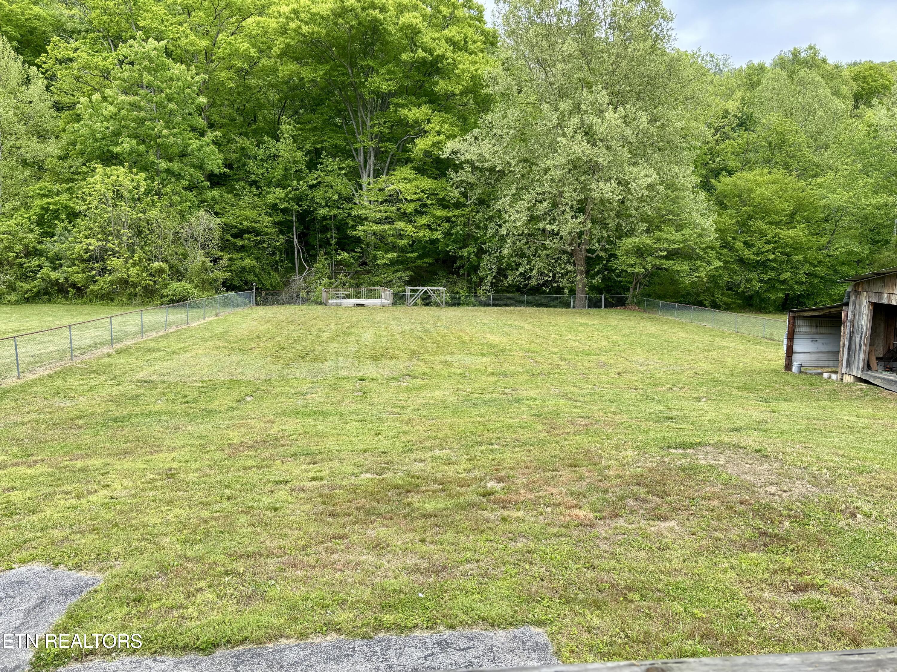 361 Cotula Road Duff TN 37729