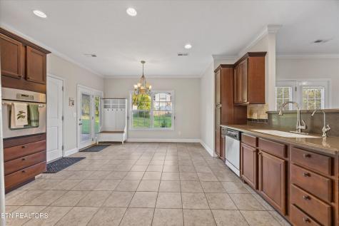 1376 Silver Leaf Drive Lenoir City TN 37772