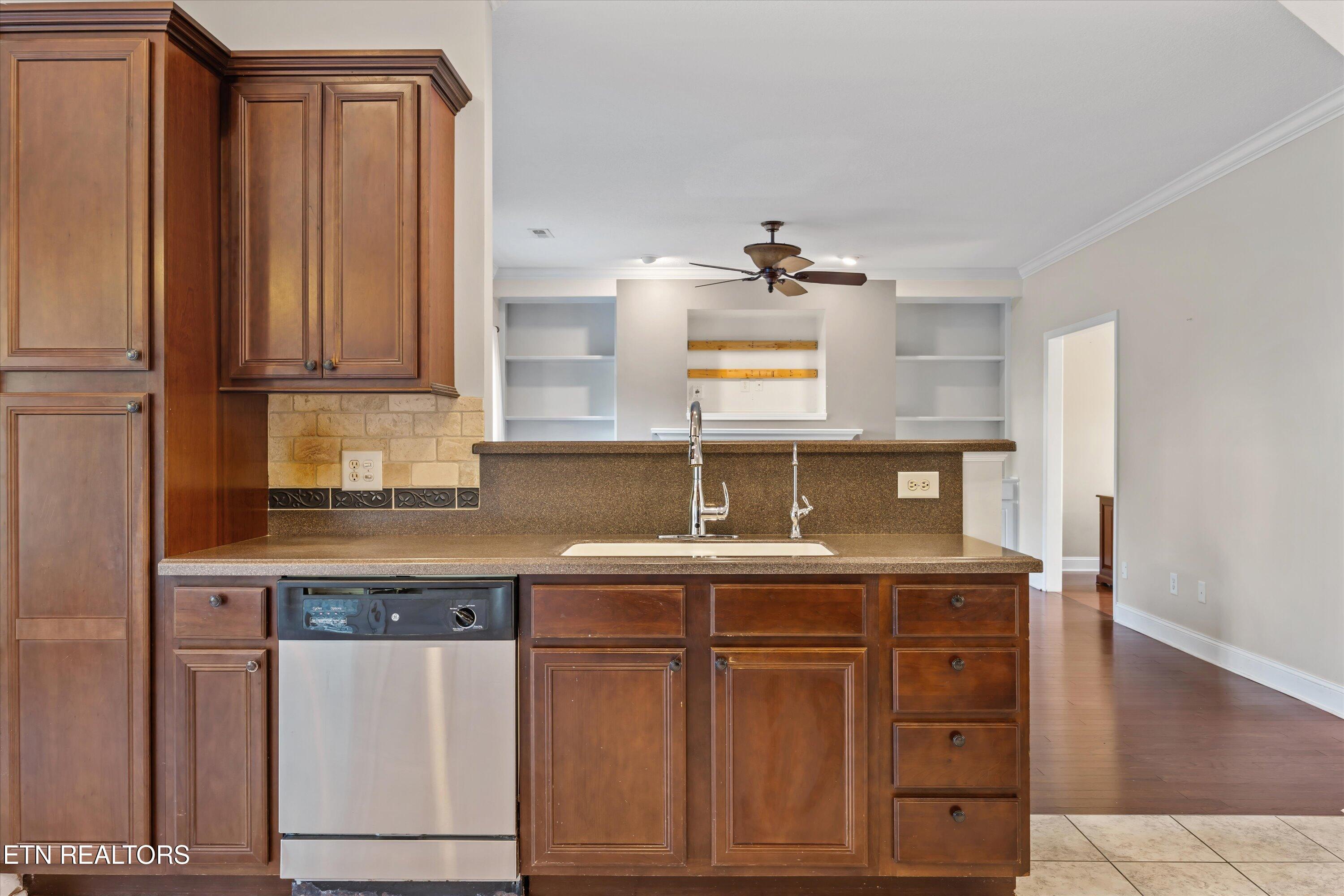 1376 Silver Leaf Drive Lenoir City TN 37772