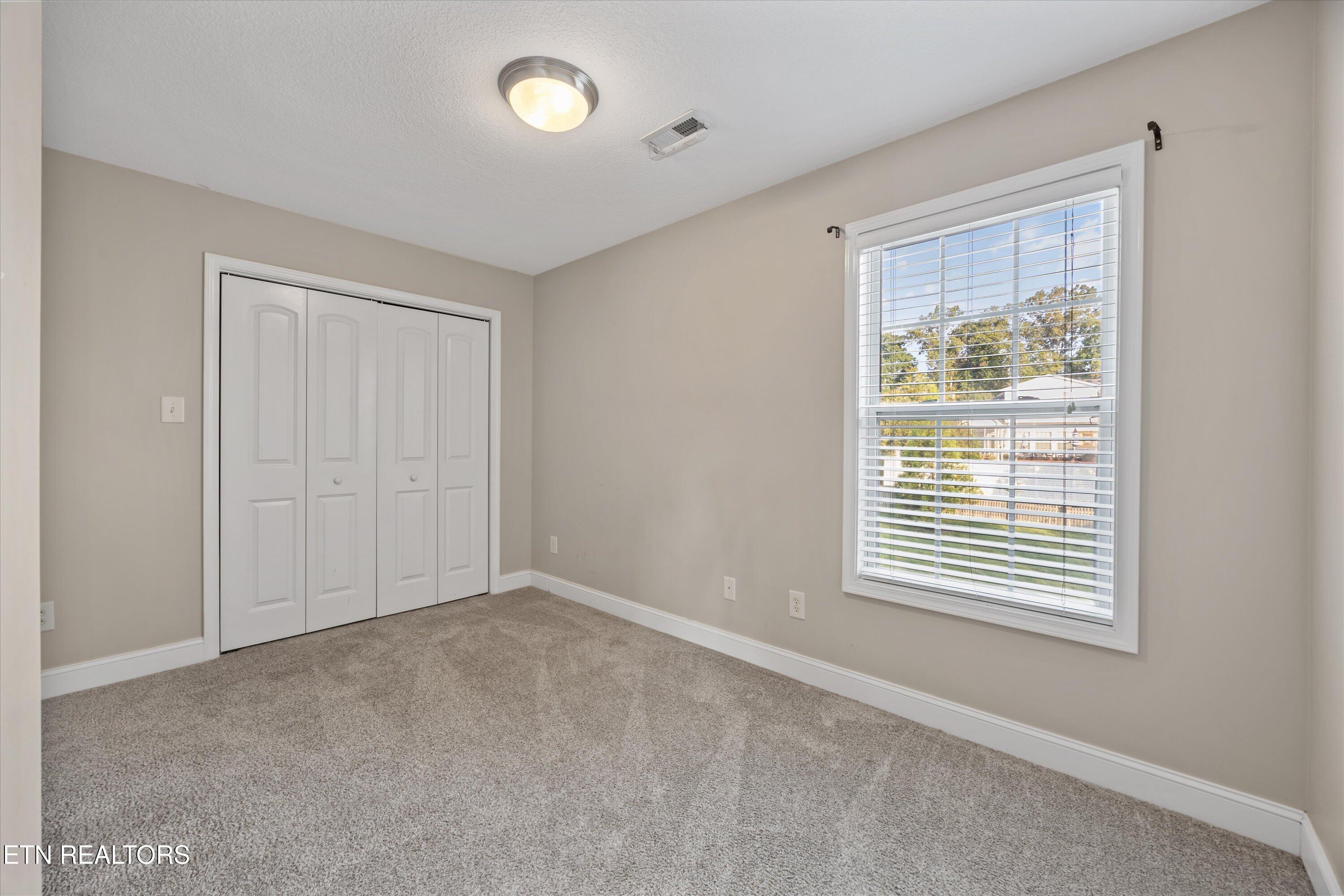 1376 Silver Leaf Drive Lenoir City TN 37772