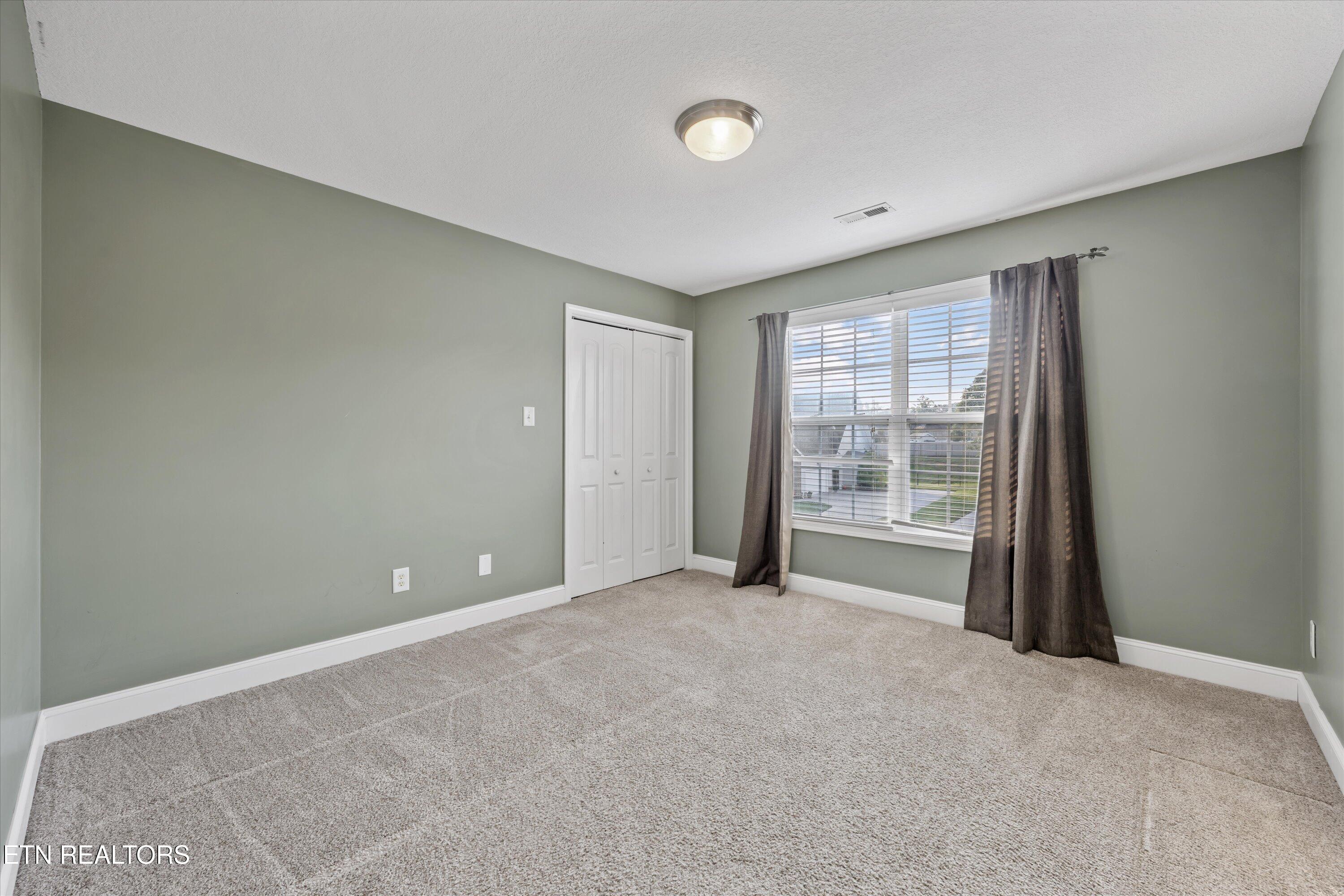 1376 Silver Leaf Drive Lenoir City TN 37772