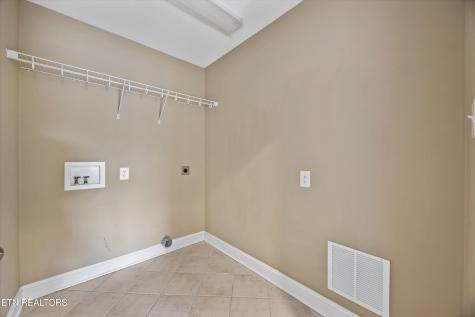 1376 Silver Leaf Drive Lenoir City TN 37772