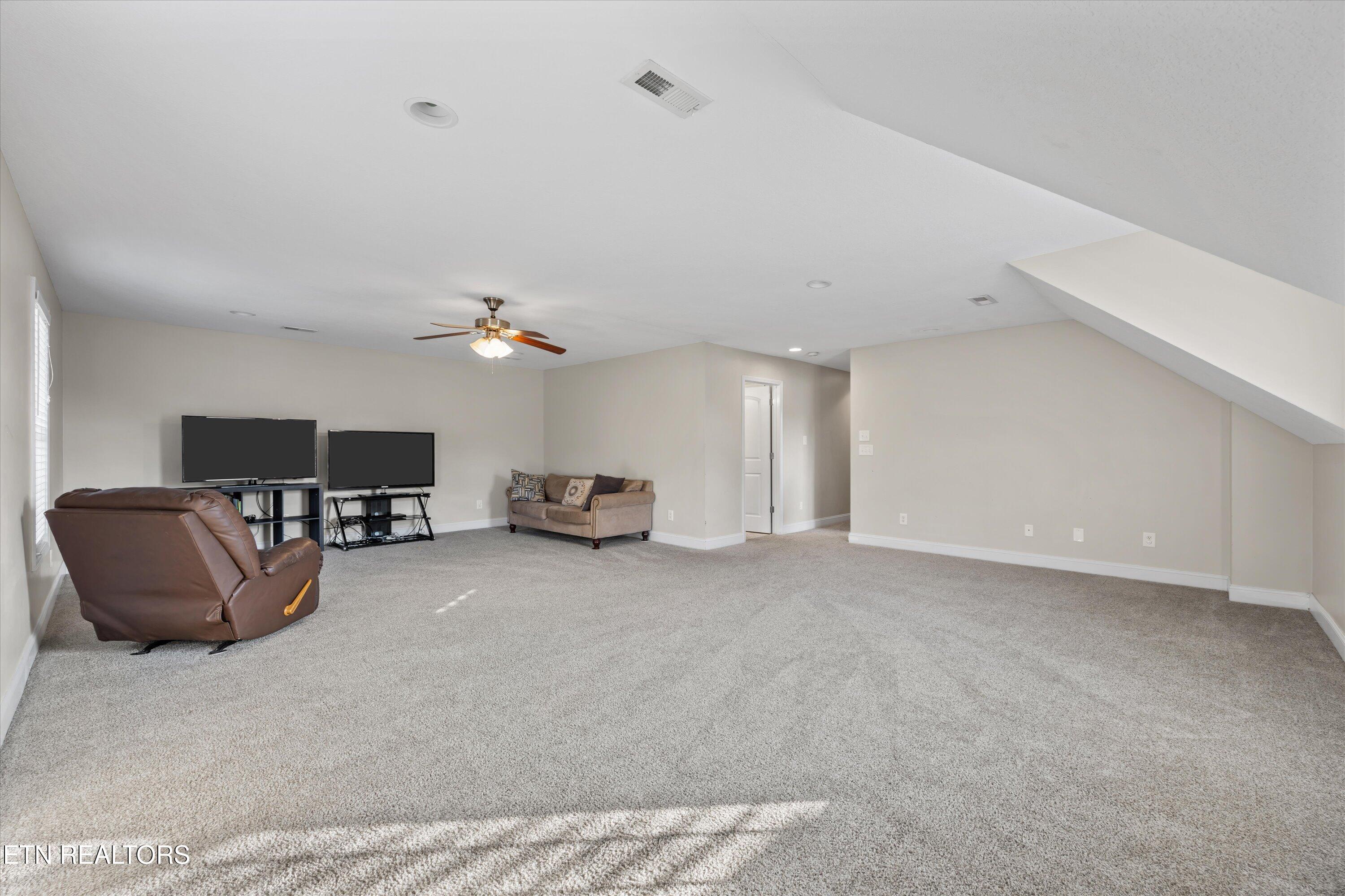 1376 Silver Leaf Drive Lenoir City TN 37772