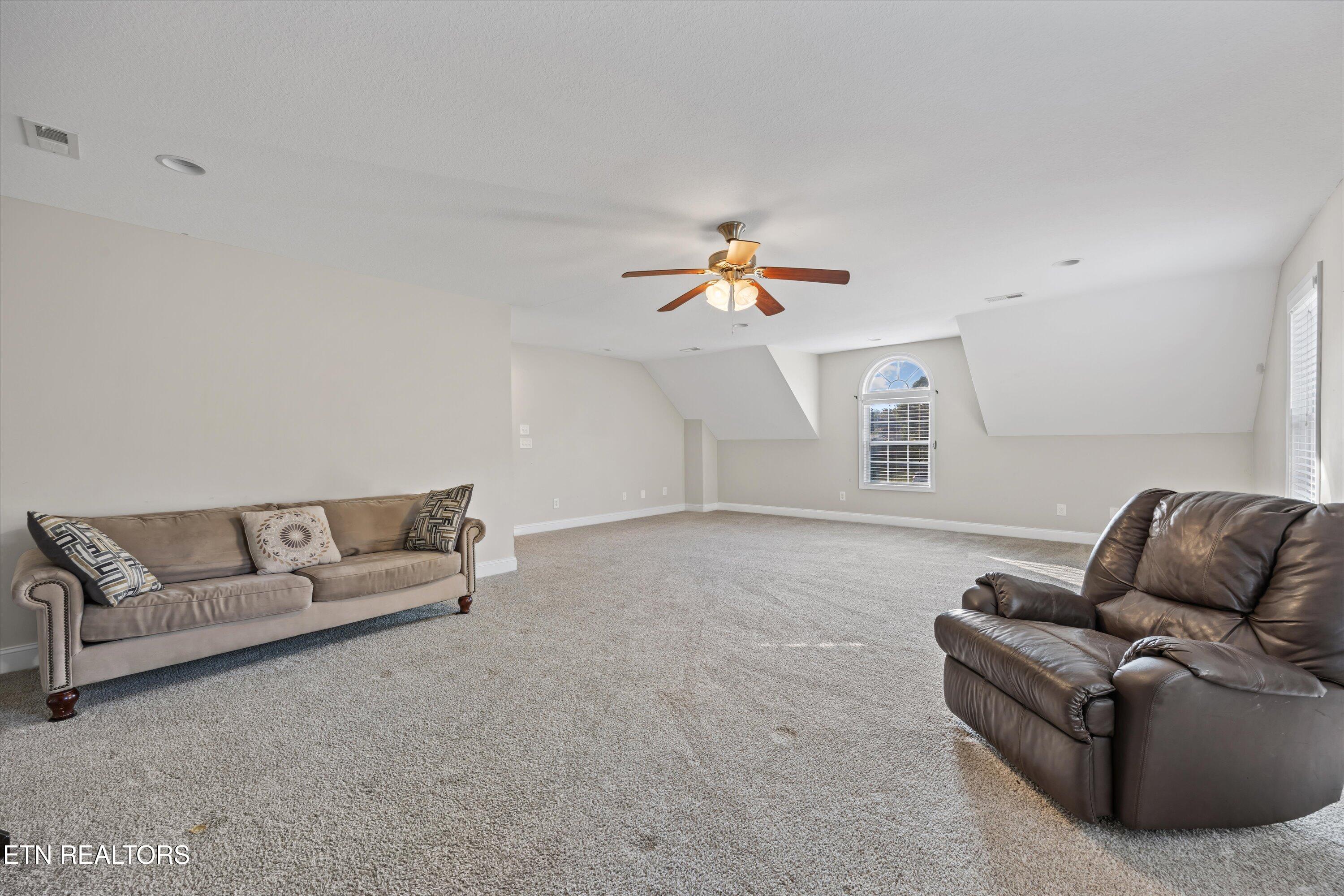 1376 Silver Leaf Drive Lenoir City TN 37772