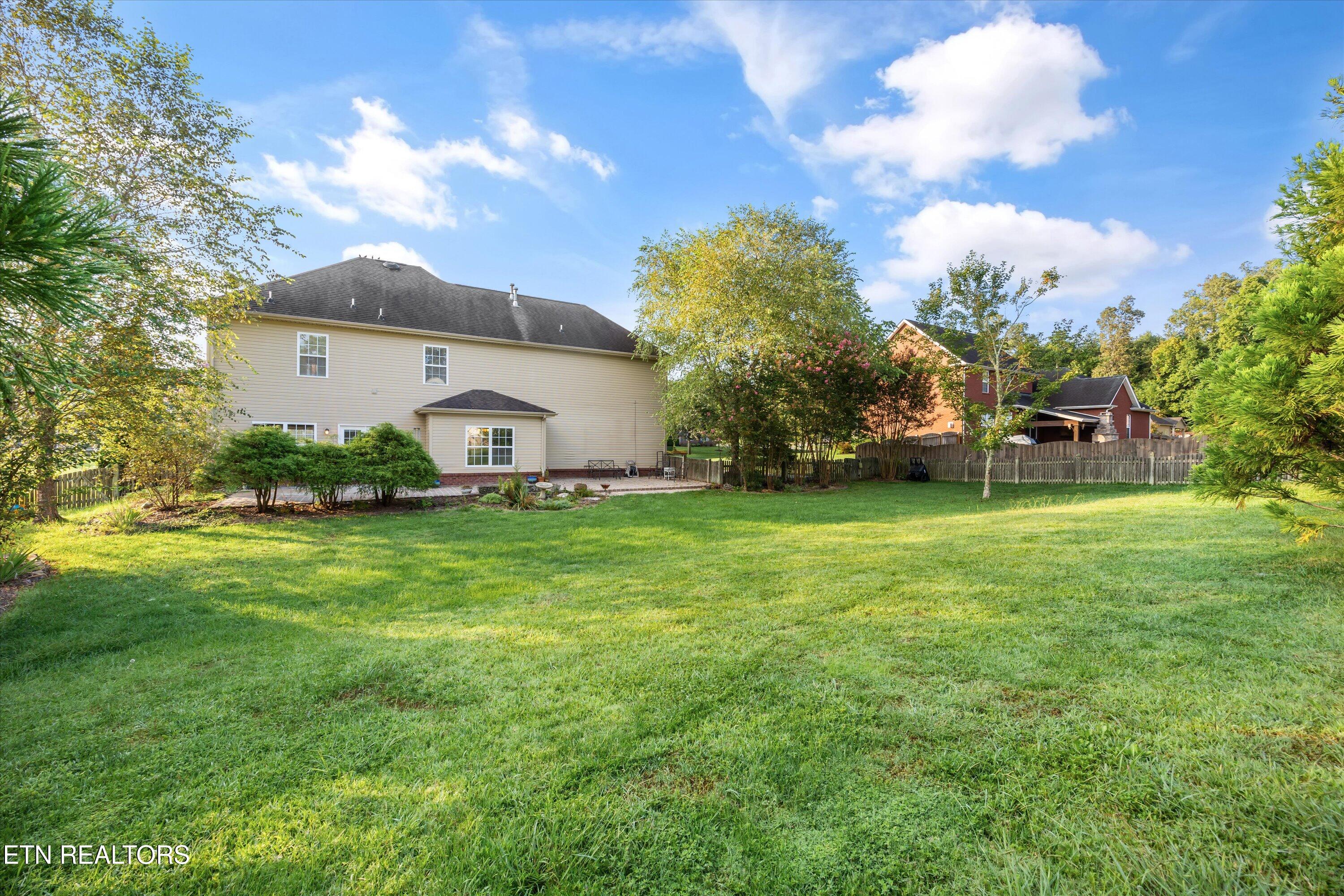 1376 Silver Leaf Drive Lenoir City TN 37772