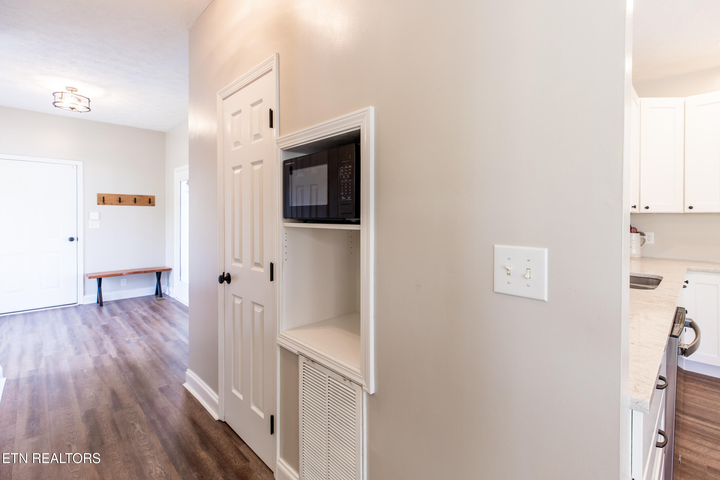 277 Deerfield Way Lafollette TN 37766
