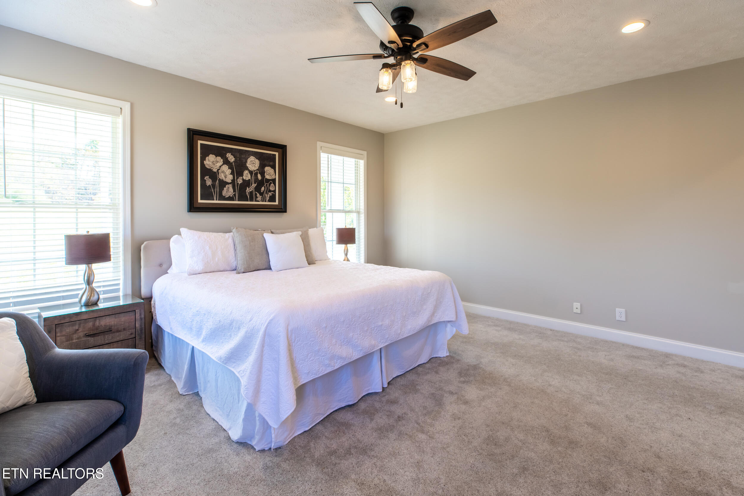 277 Deerfield Way Lafollette TN 37766