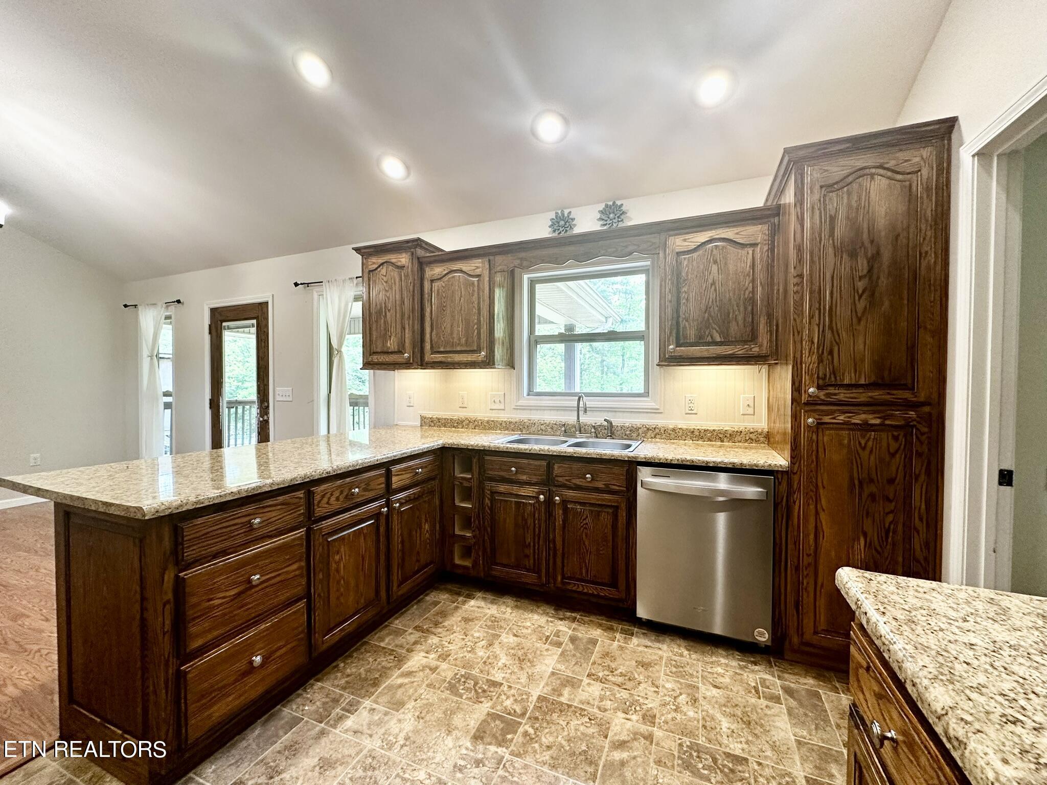 1234 Ernest Norris Road Jamestown TN 38556