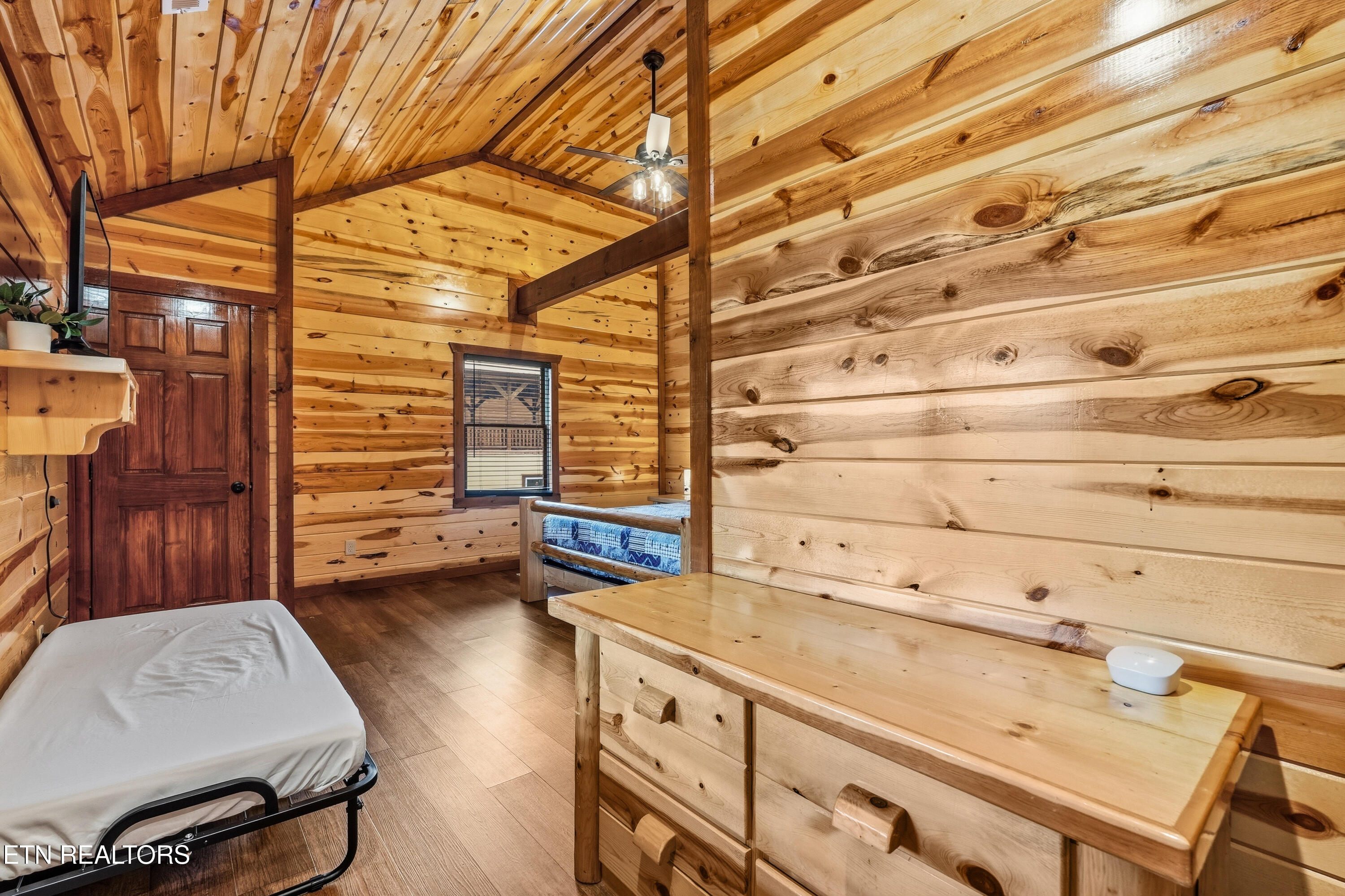 2864 Owens Ridge Way Sevierville TN 37876