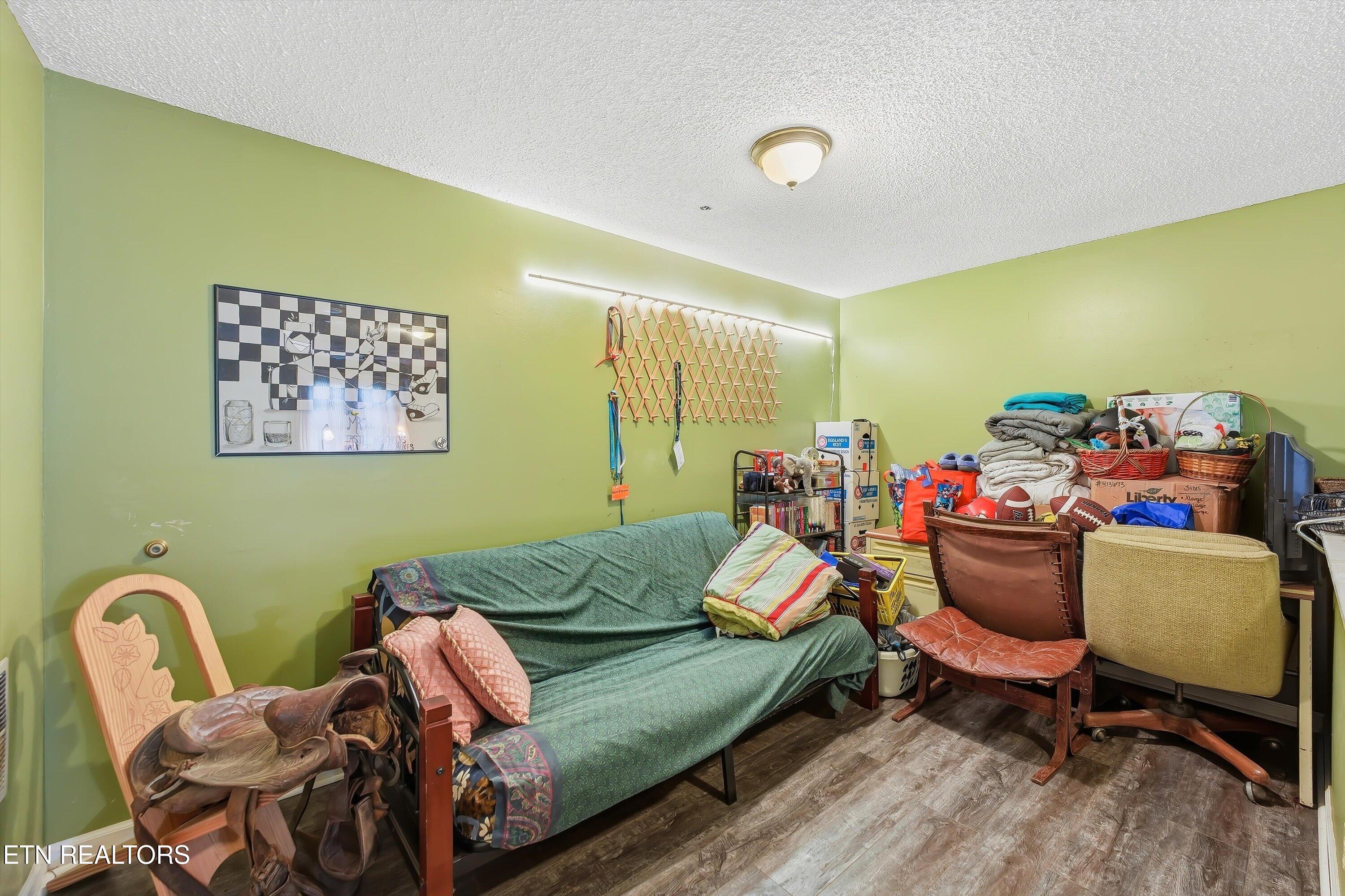 9613 Norris Freeway Powell TN 37849