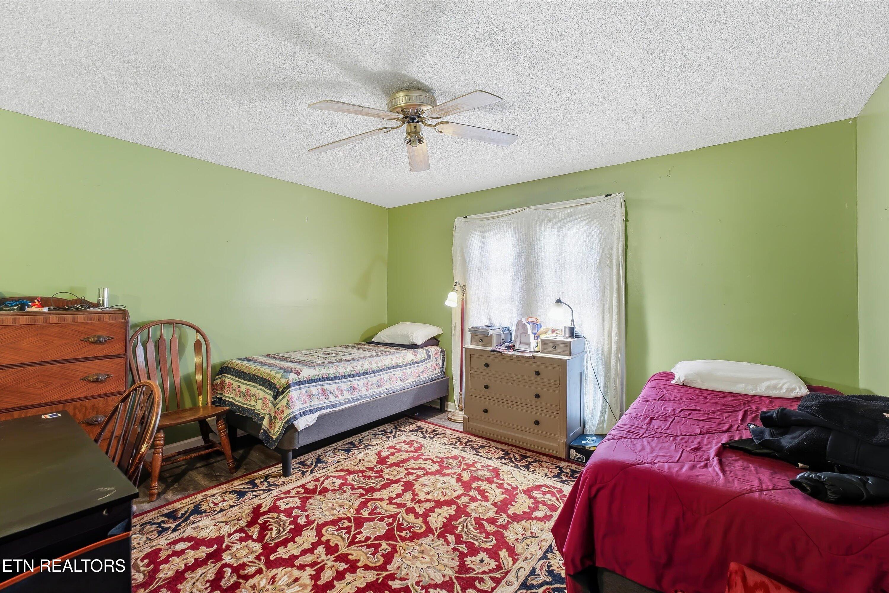 9613 Norris Freeway Powell TN 37849
