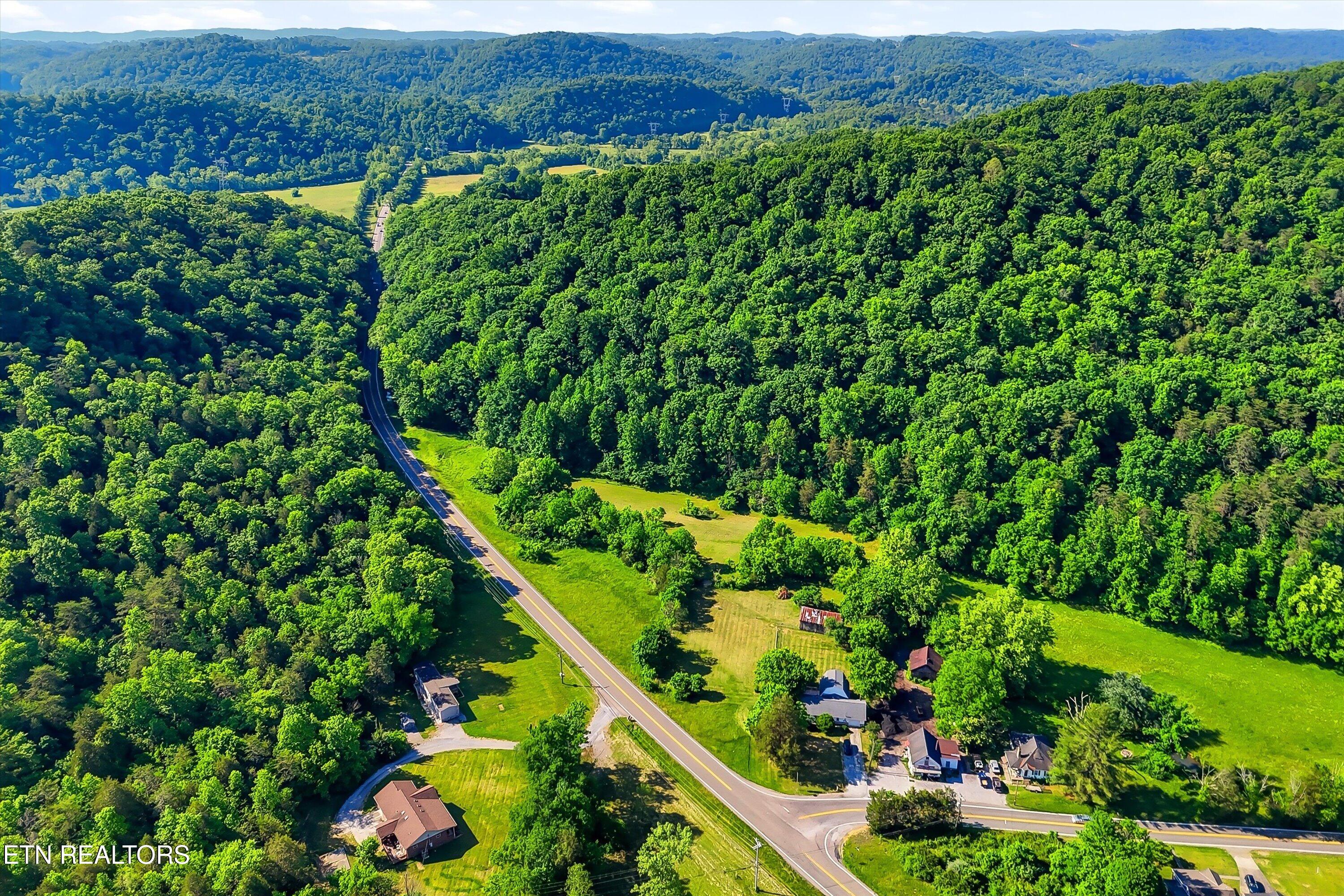 9613 Norris Freeway Powell TN 37849