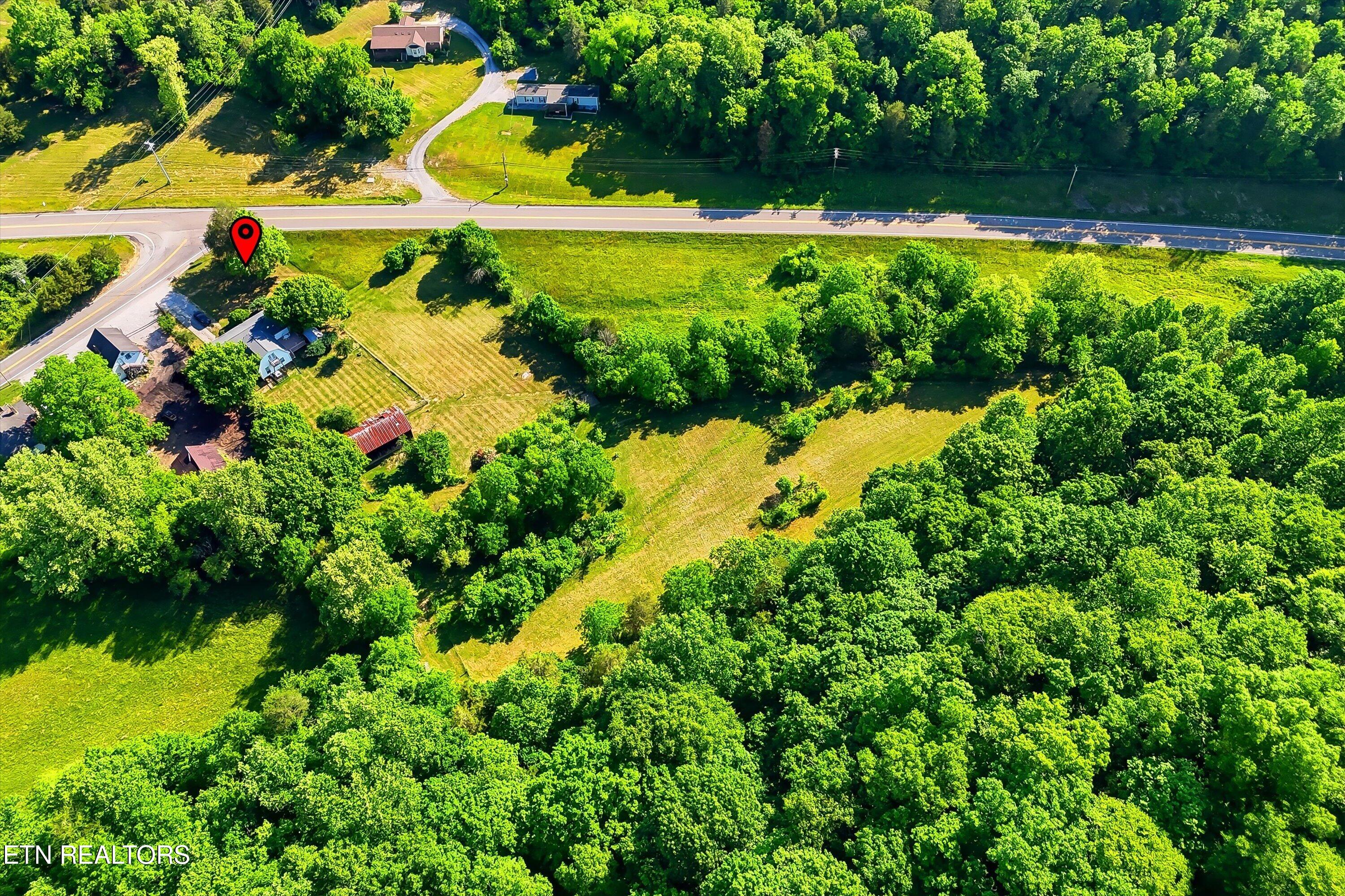 9613 Norris Freeway Powell TN 37849