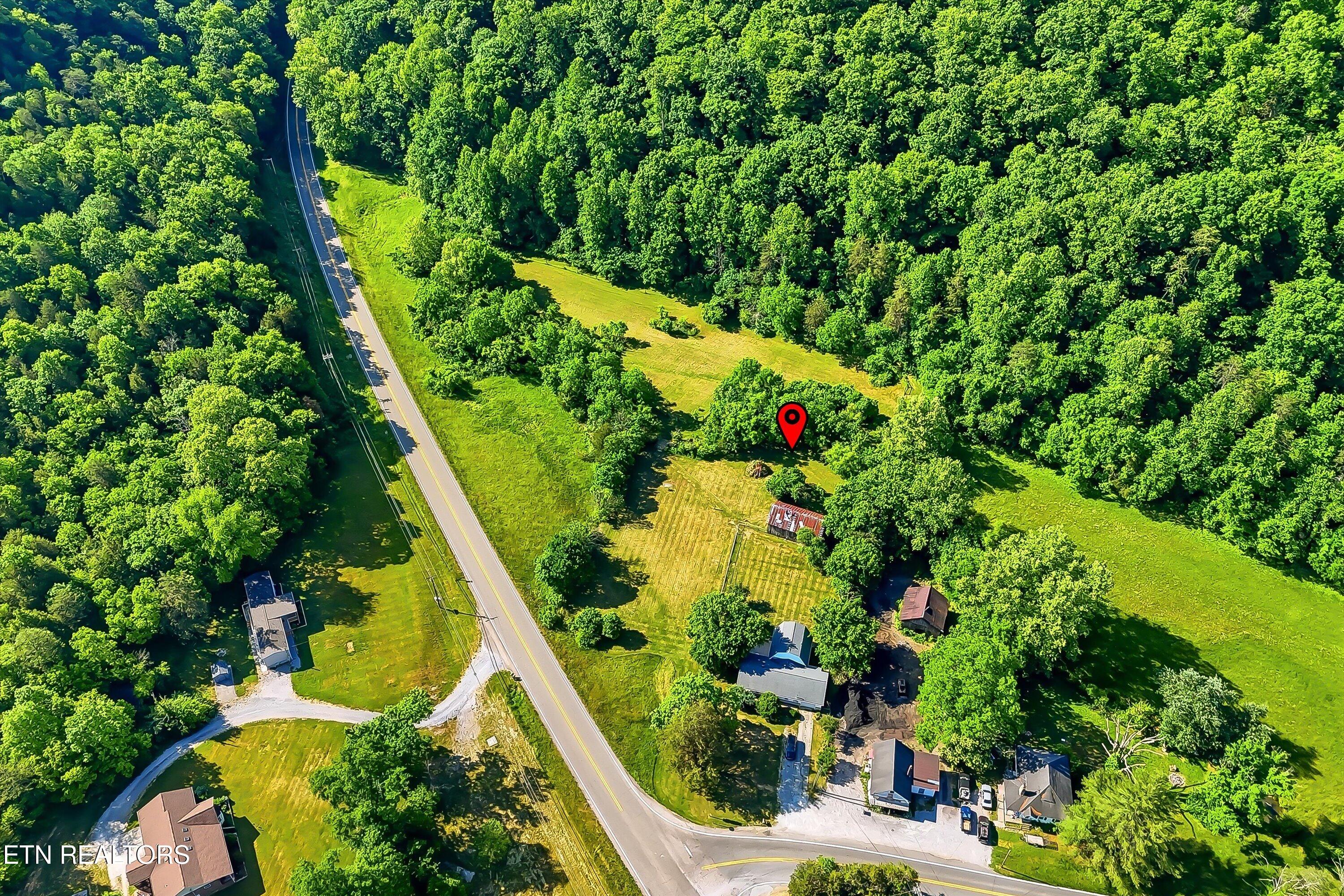 9613 Norris Freeway Powell TN 37849
