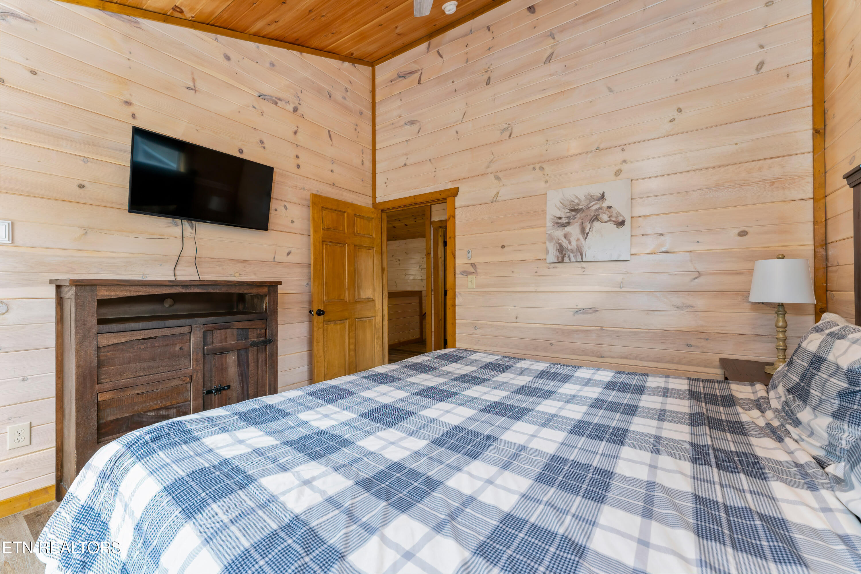 911 Osprey Way Pigeon Forge TN 37863