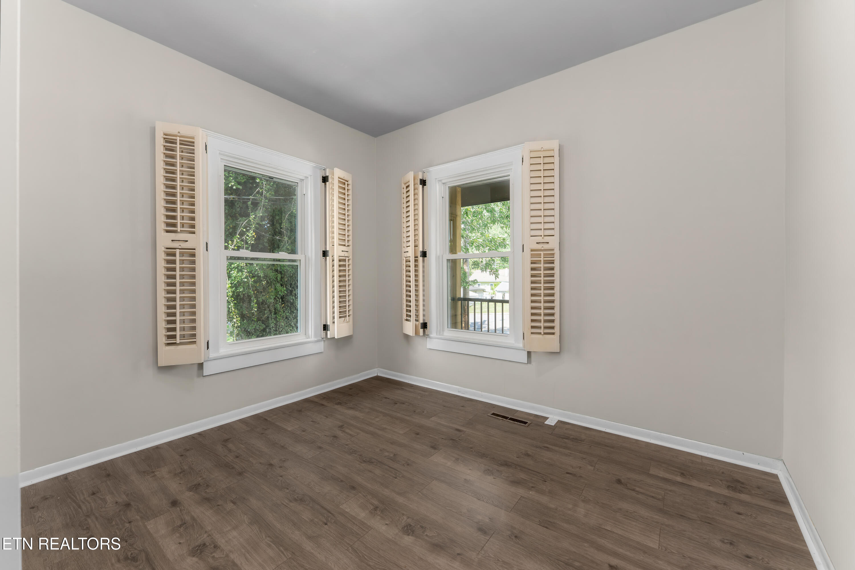 306 E Walden Street Lafollette TN 37766