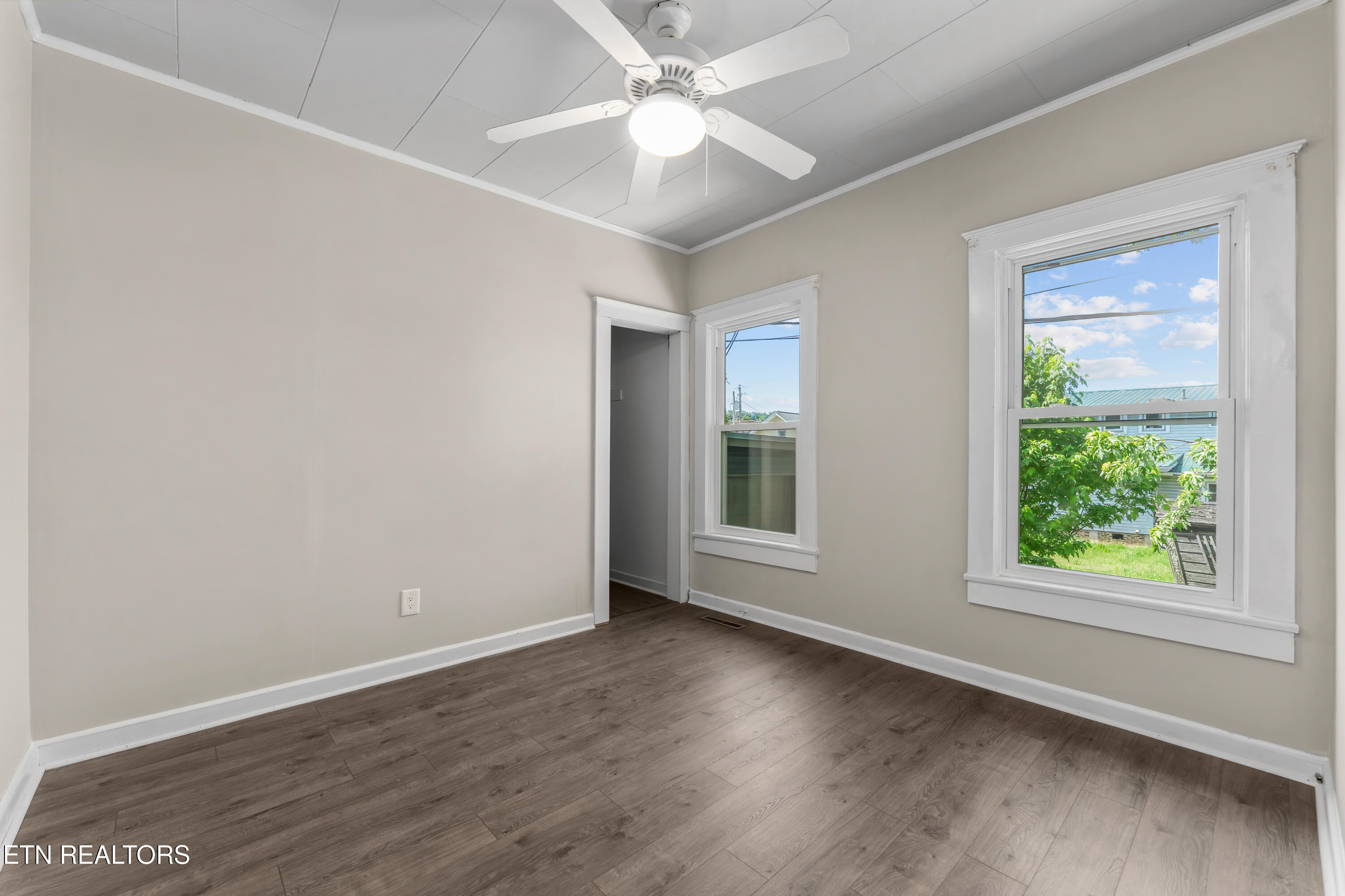 306 E Walden Street Lafollette TN 37766