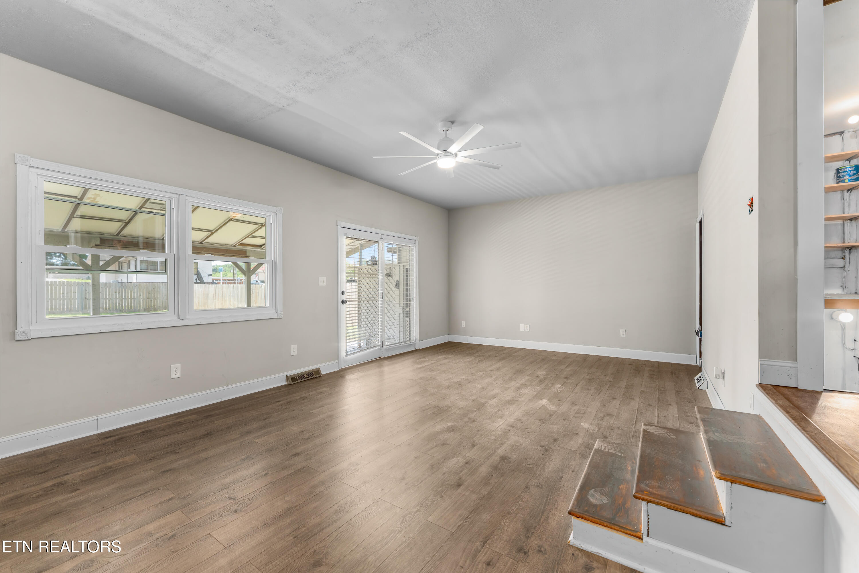 306 E Walden Street Lafollette TN 37766
