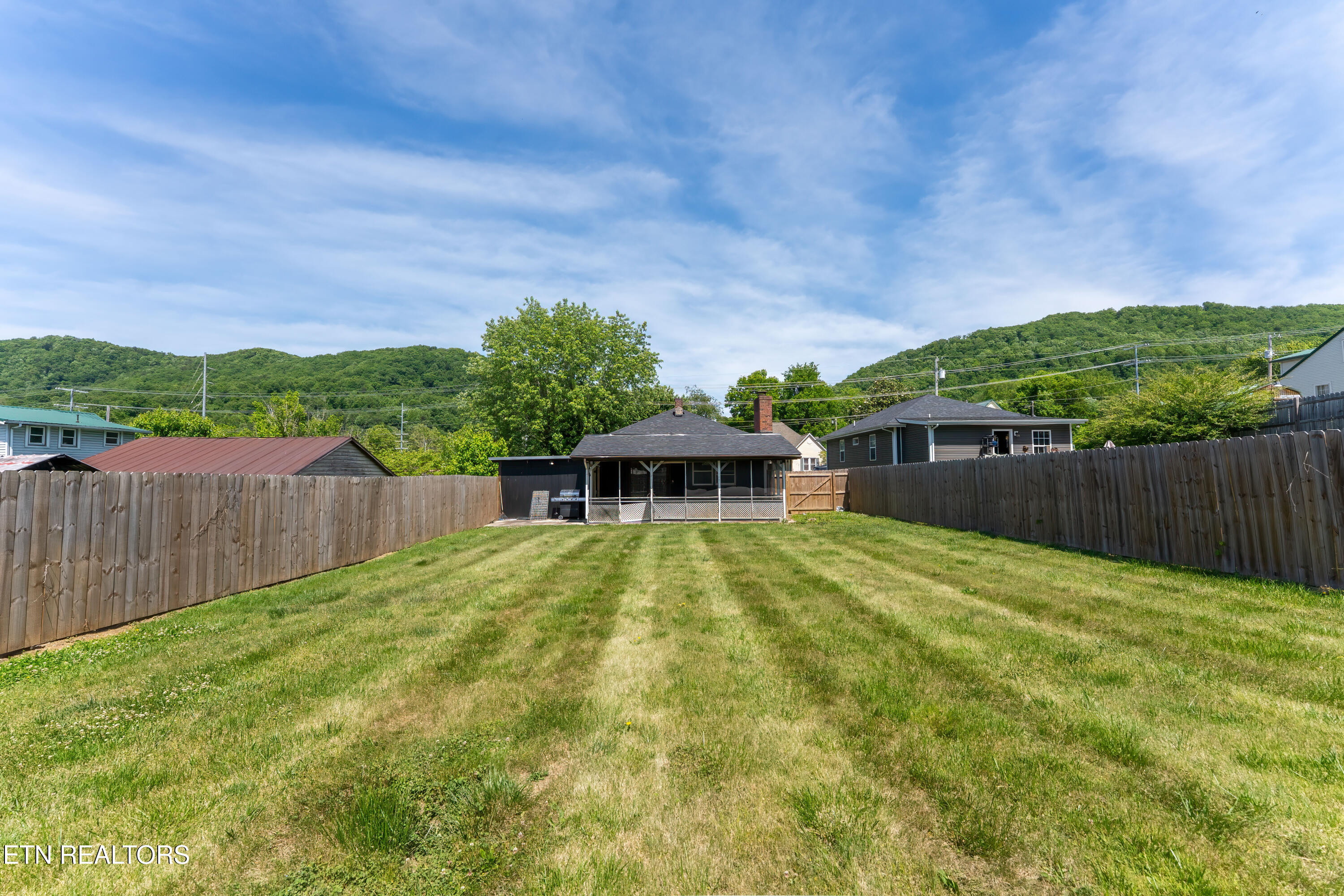 306 E Walden Street Lafollette TN 37766