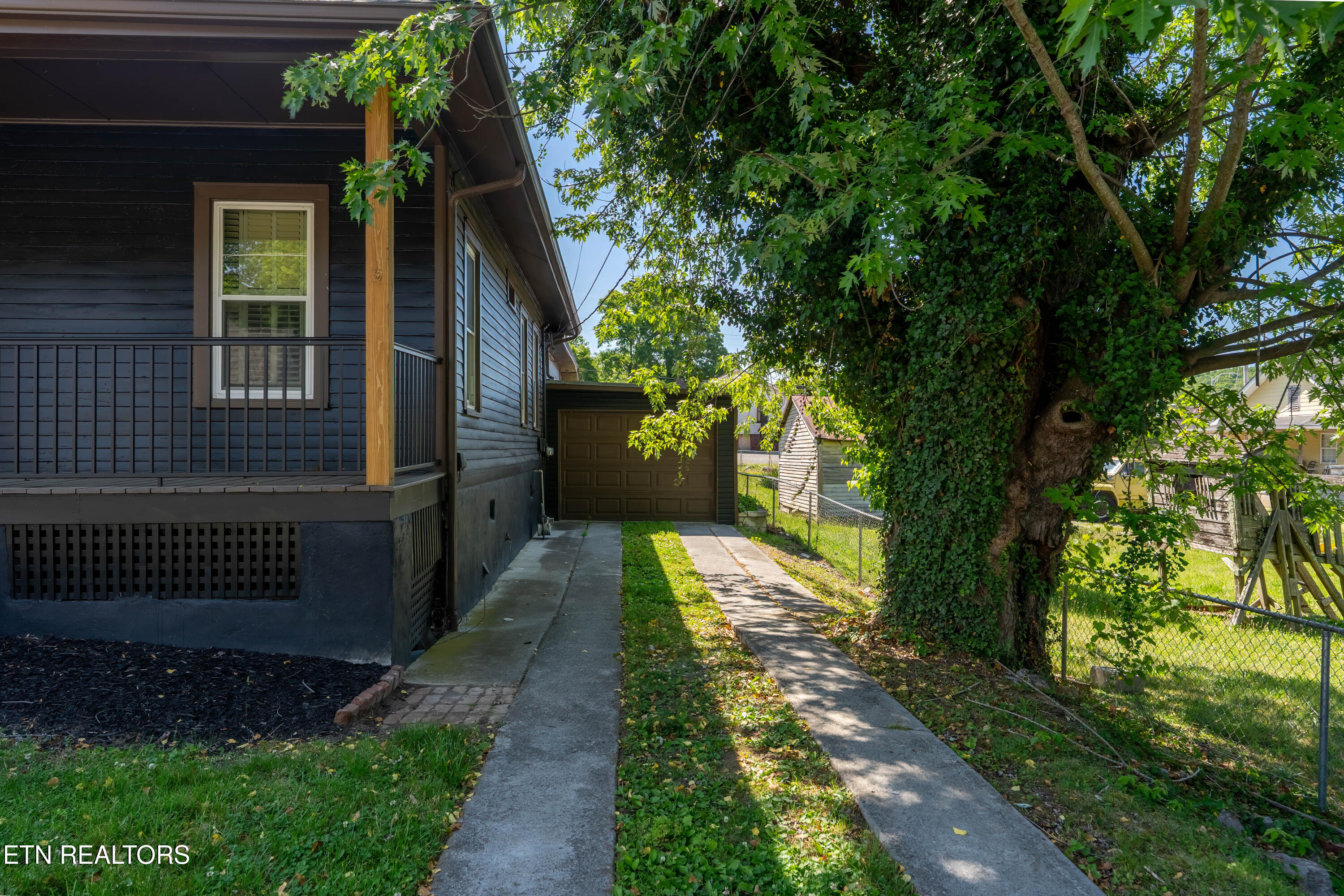 306 E Walden Street Lafollette TN 37766